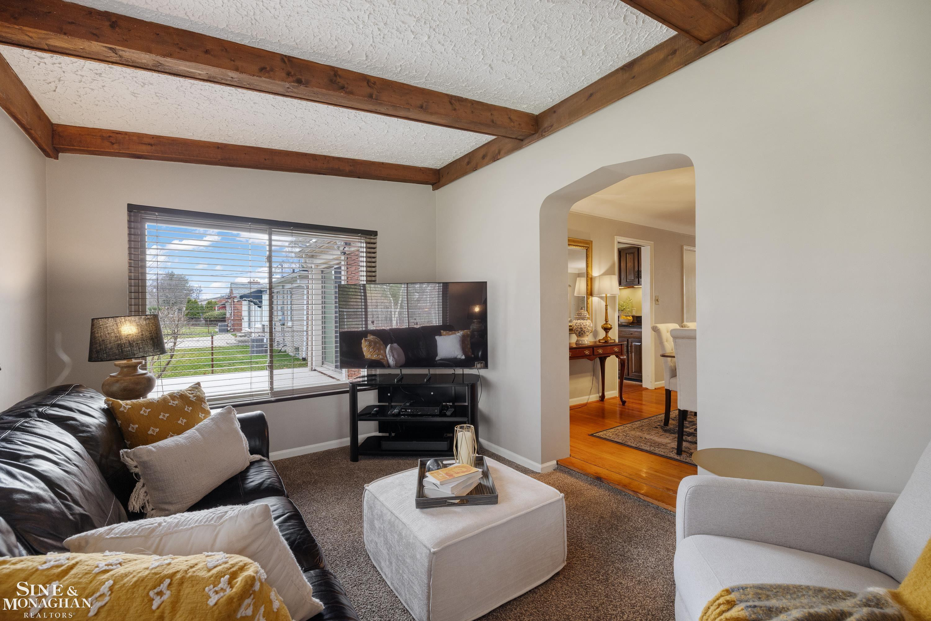 597 Hollywood Avenue, Grosse Pointe Woods, MI 48236 — Photo 11