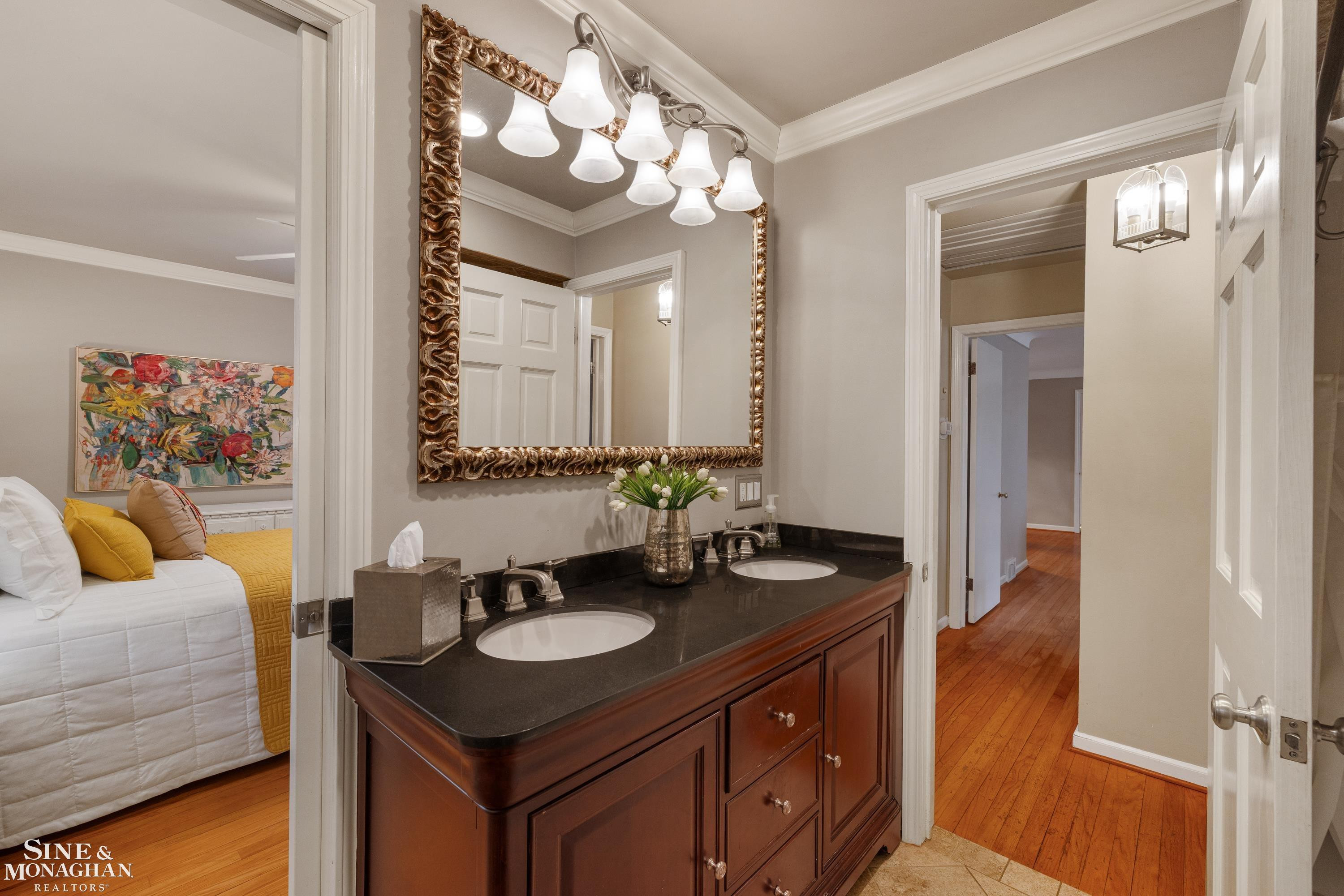 597 Hollywood Avenue, Grosse Pointe Woods, MI 48236 — Photo 23