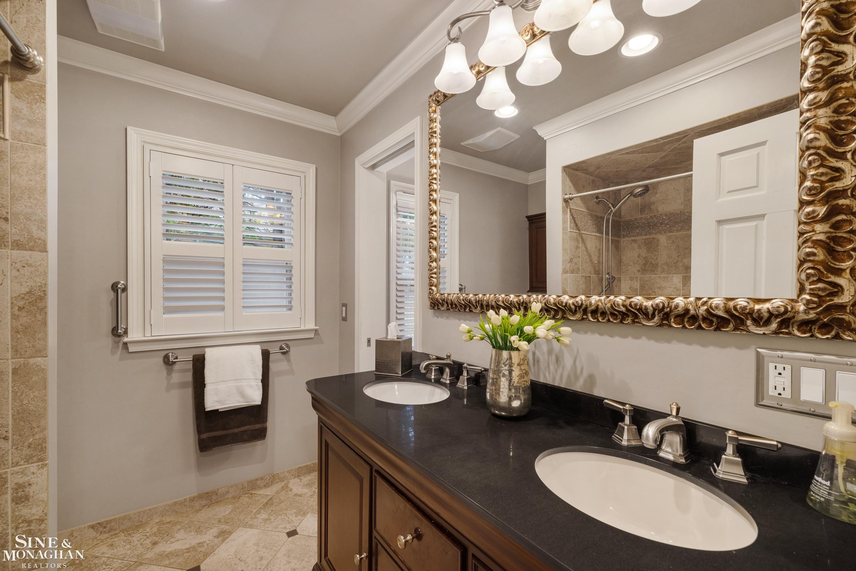 597 Hollywood Avenue, Grosse Pointe Woods, MI 48236 — Photo 26