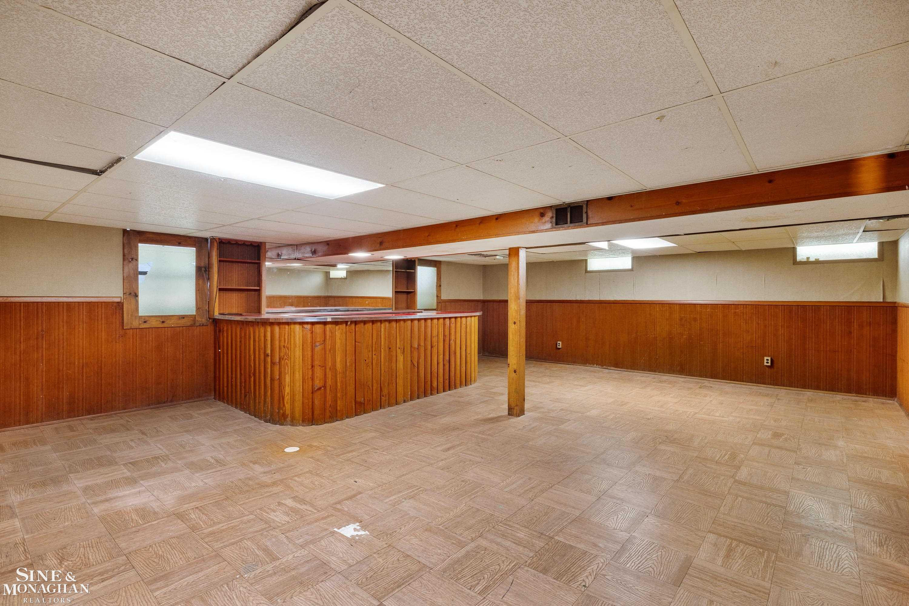 597 Hollywood Avenue, Grosse Pointe Woods, MI 48236 — Photo 29