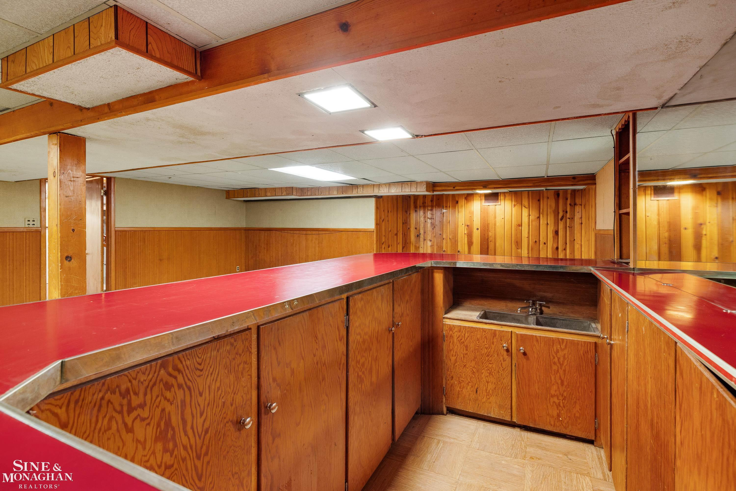597 Hollywood Avenue, Grosse Pointe Woods, MI 48236 — Photo 32