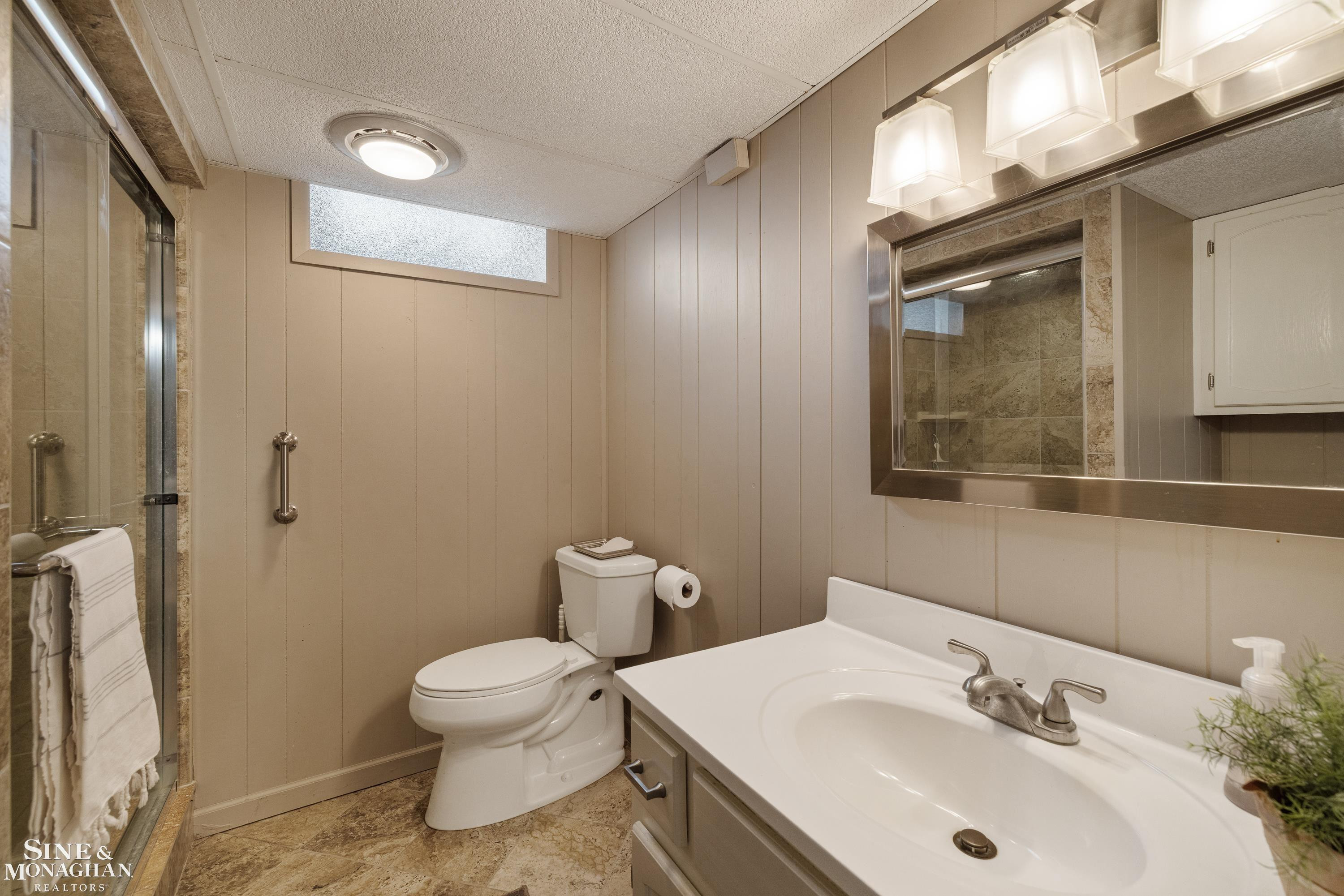 597 Hollywood Avenue, Grosse Pointe Woods, MI 48236 — Photo 34