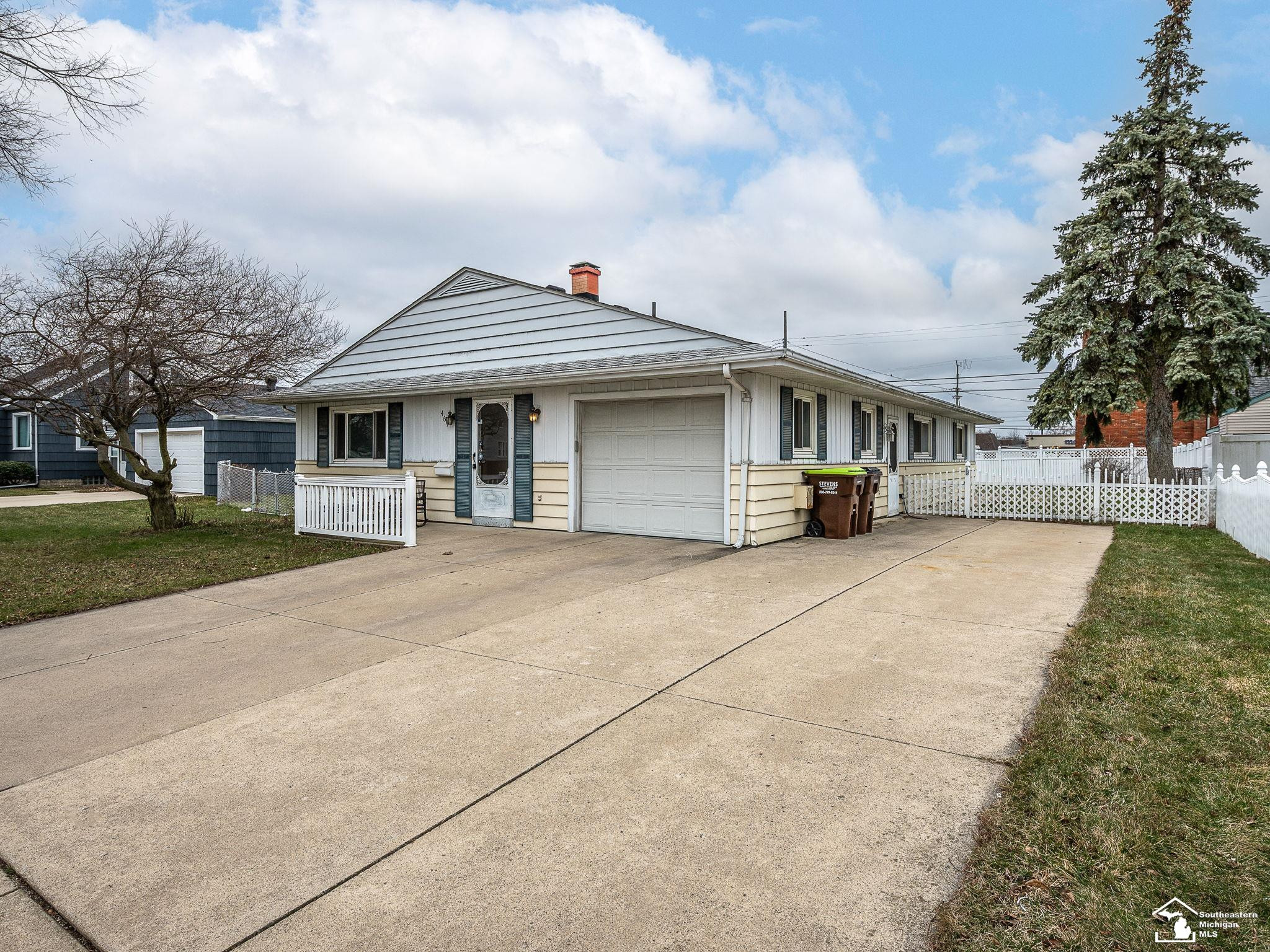 469 Bentley Drive, Monroe, MI 48162 — Photo 22