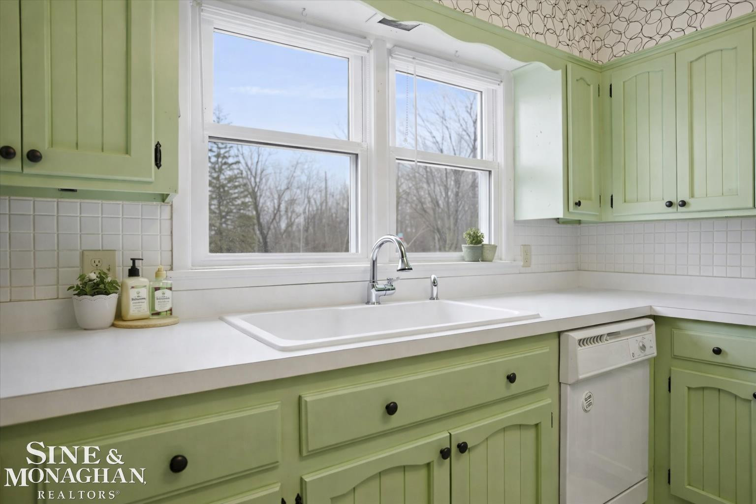 465 Louis Avenue, MI — Photo 15