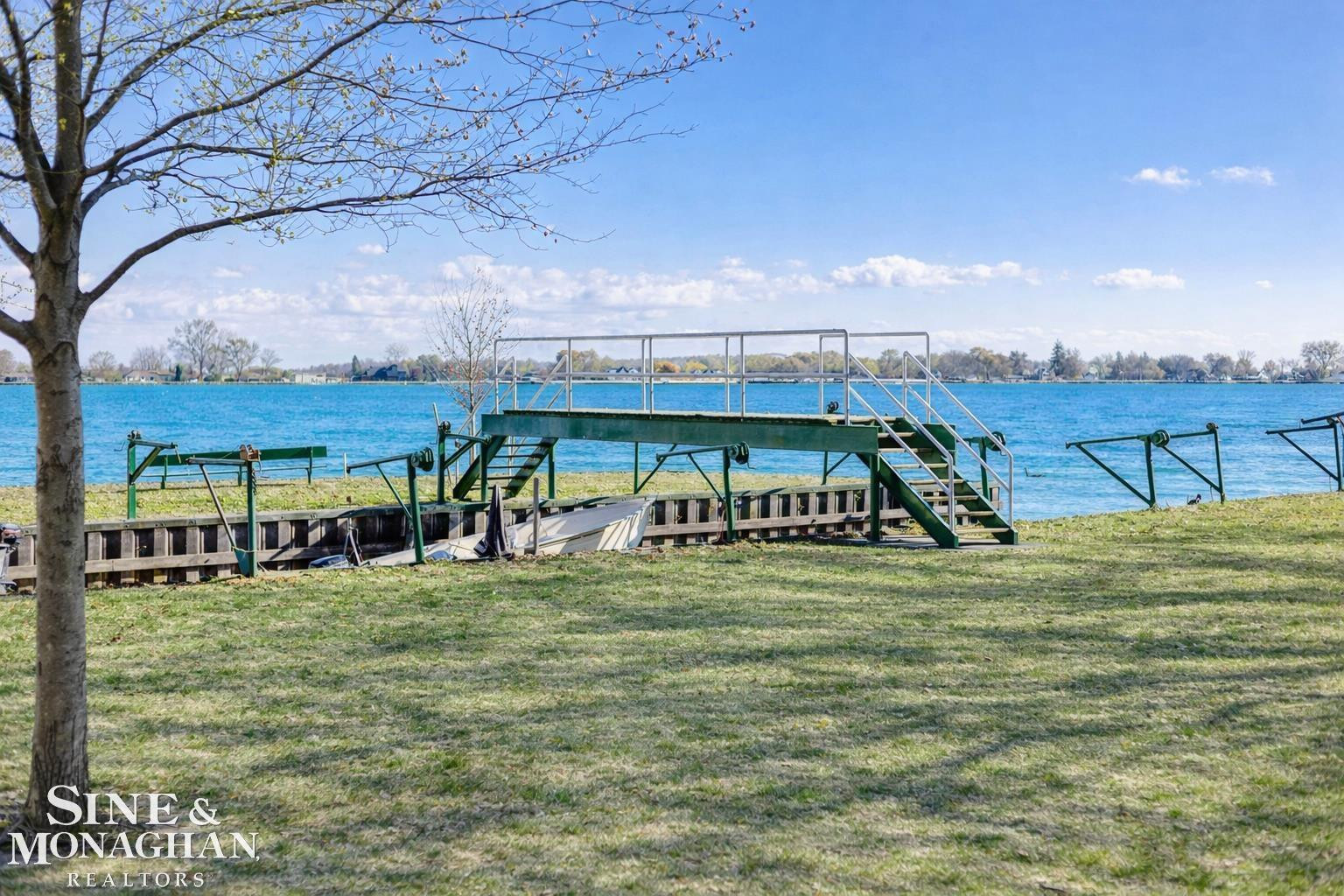 465 Louis Avenue, MI — Photo 63