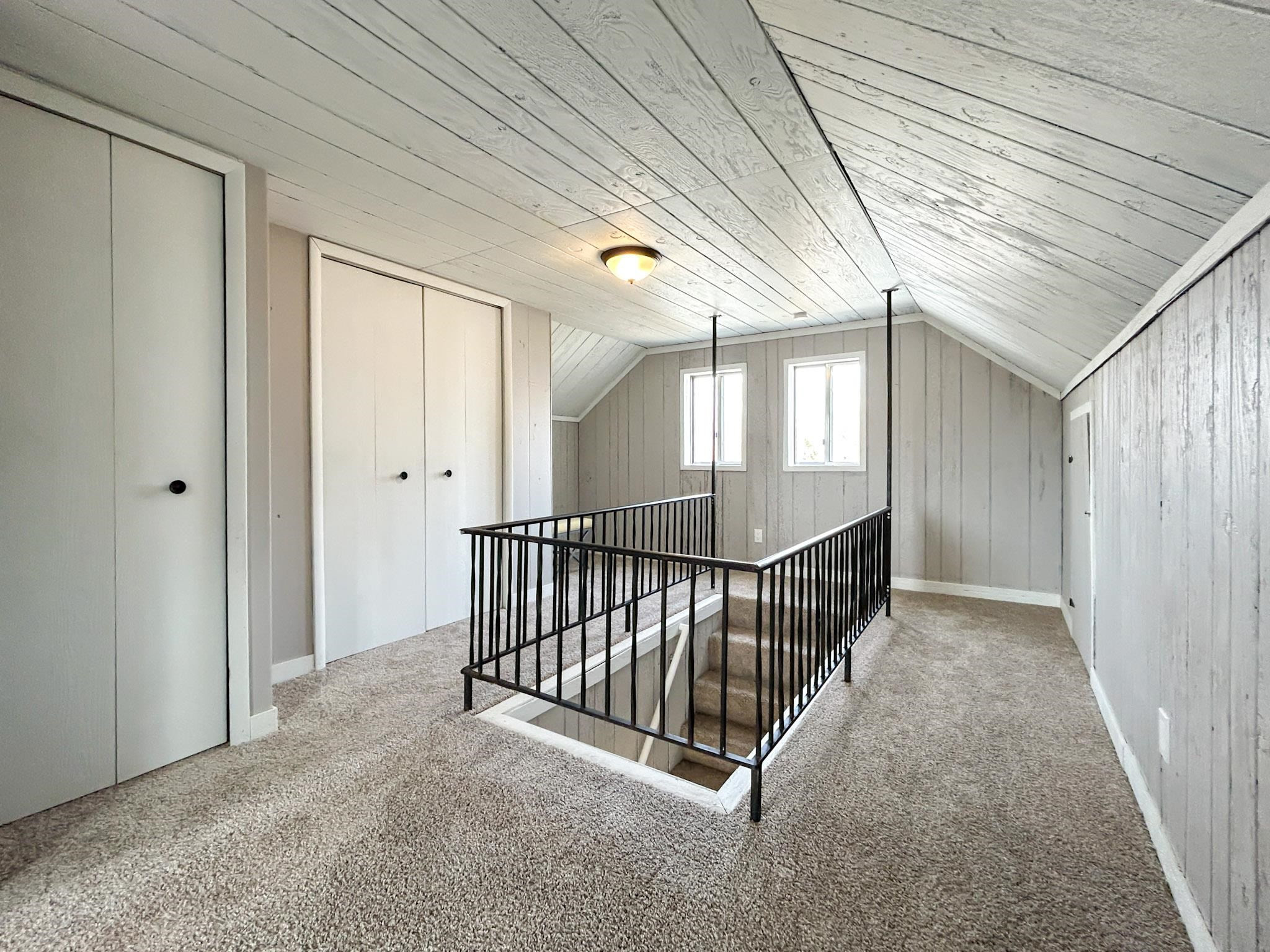 2399 E Parkwood Avenue, Burton, MI 48529 — Photo 11