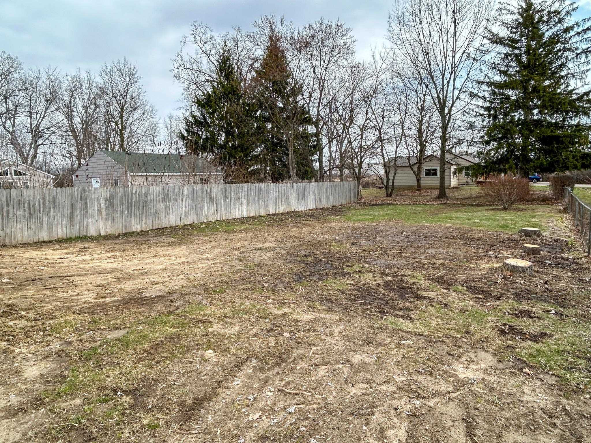 2399 E Parkwood Avenue, Burton, MI 48529 — Photo 27