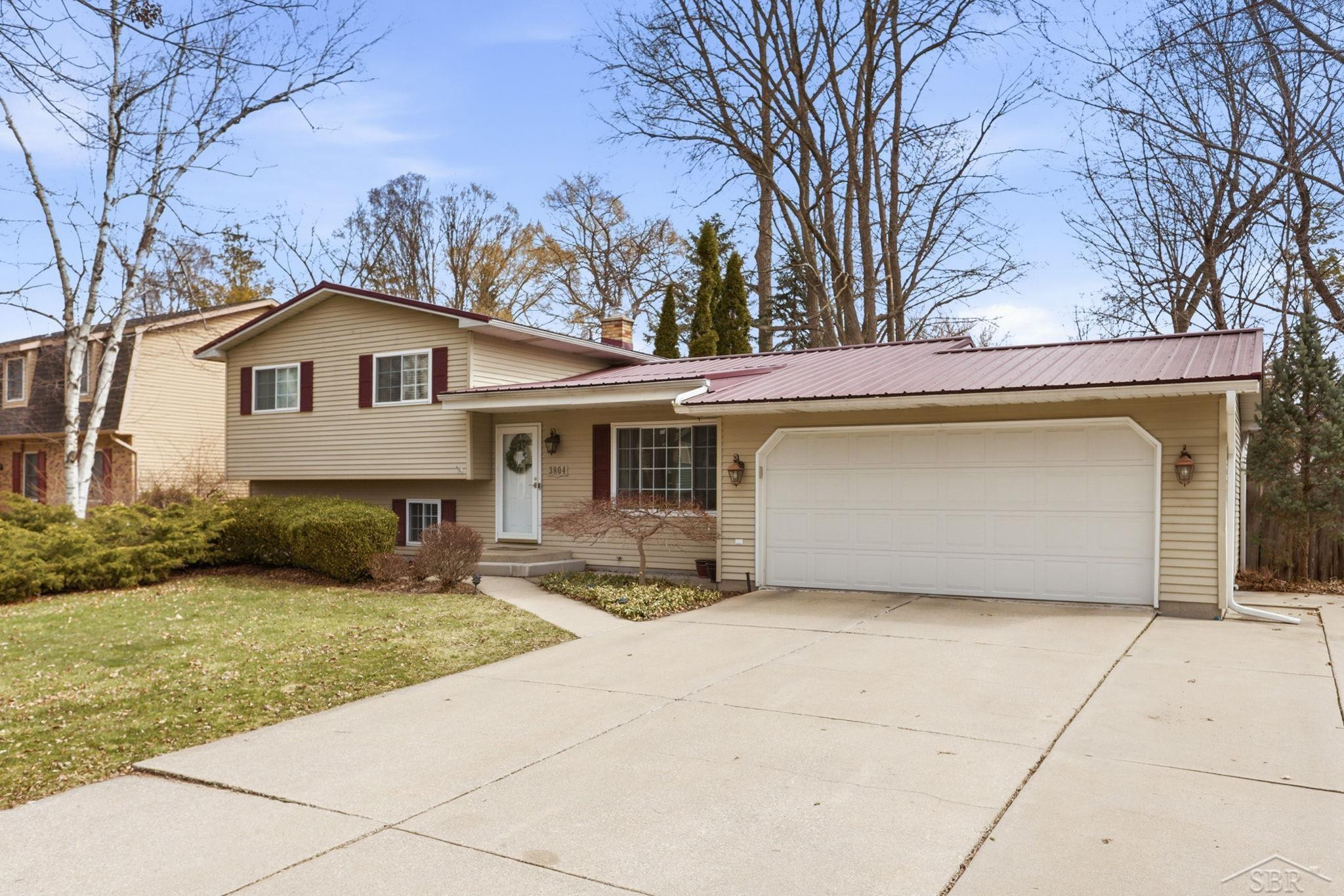 3804 Sweetbrier Terrace, Midland, MI 48642 — Photo 2