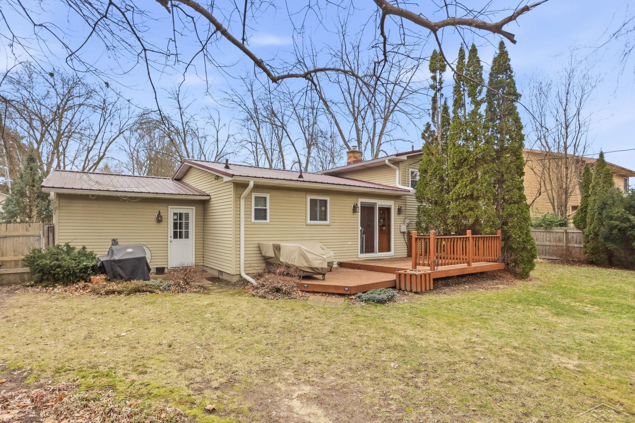 3804 Sweetbrier Terrace, Midland, MI 48642 — Photo 24