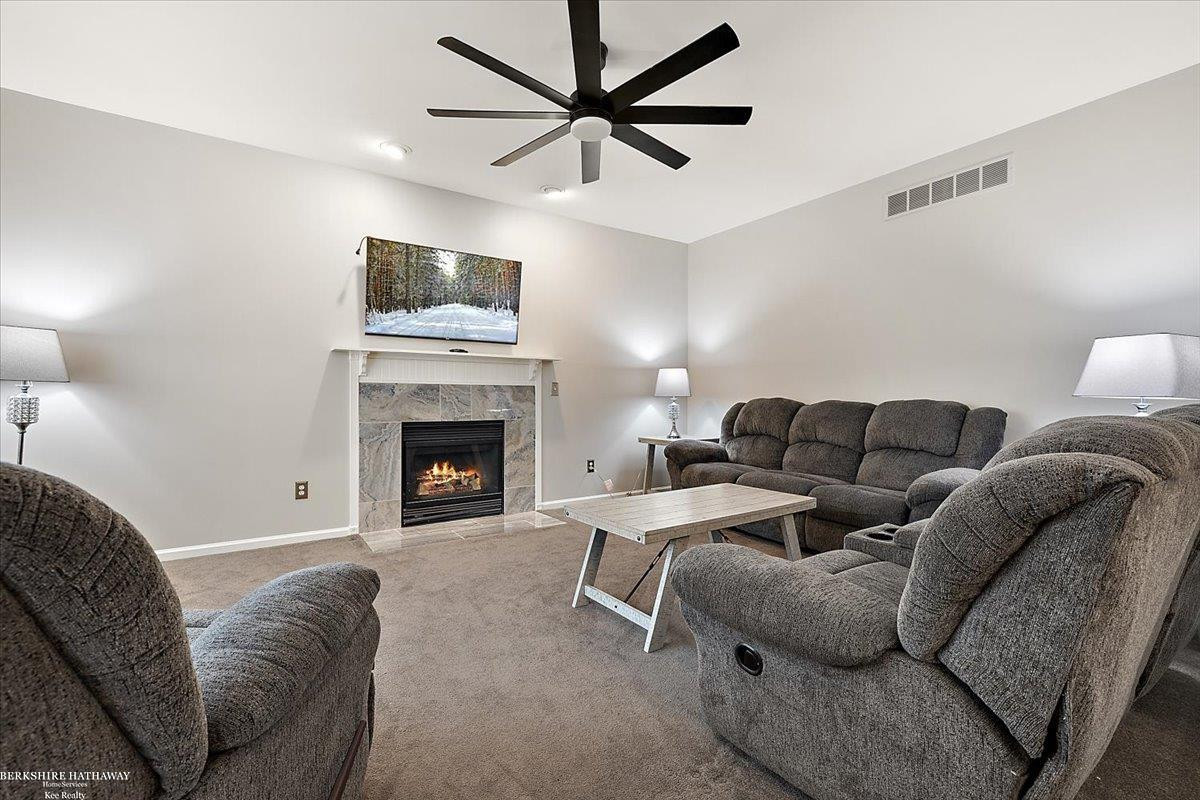 9105 Timbercrest Lane, Whitmore Lake, MI 48189 — Photo 4