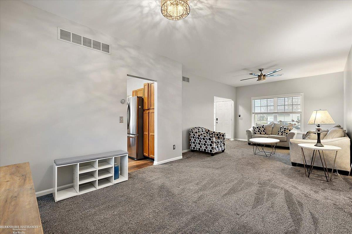 9105 Timbercrest Lane, Whitmore Lake, MI 48189 — Photo 7