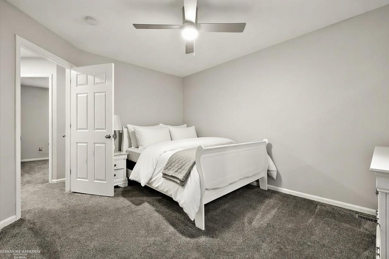 9105 Timbercrest Lane, Whitmore Lake, MI 48189 — Photo 13