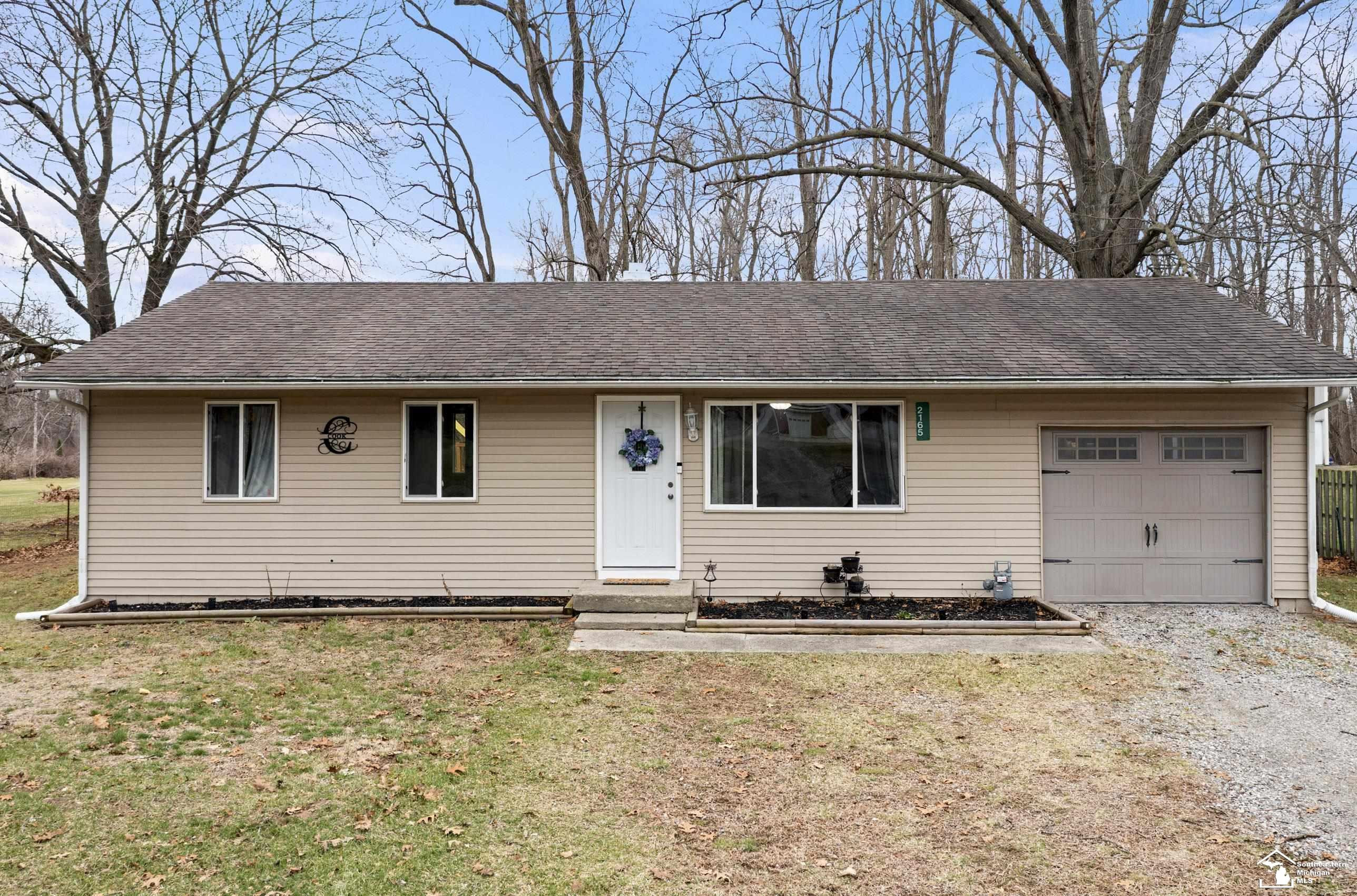 2165 Occidental Highway, Adrian, MI 49221 — front exterior