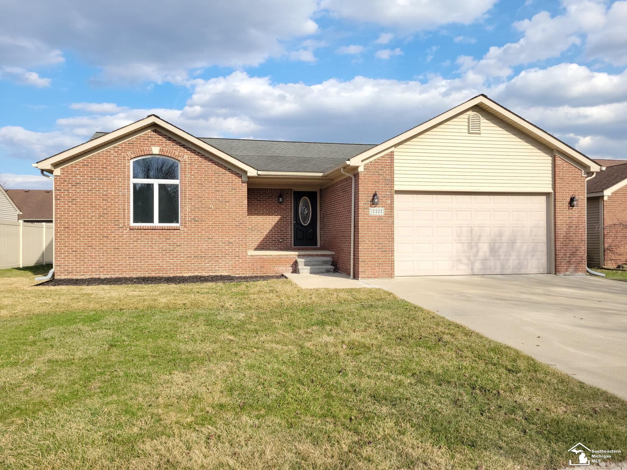 12322 Hannah Lane, Carleton, MI 48117 — Photo 2