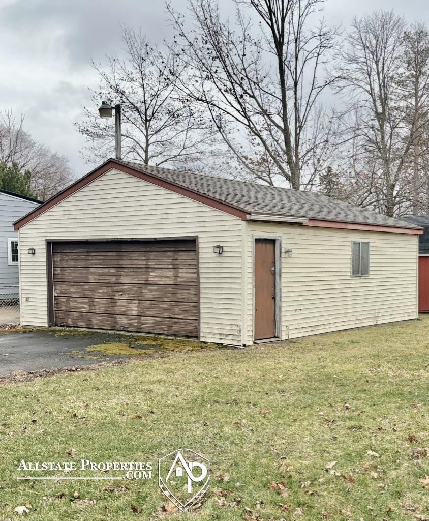 4126 N Belsay Road, Flint, MI 48506 — Photo 2