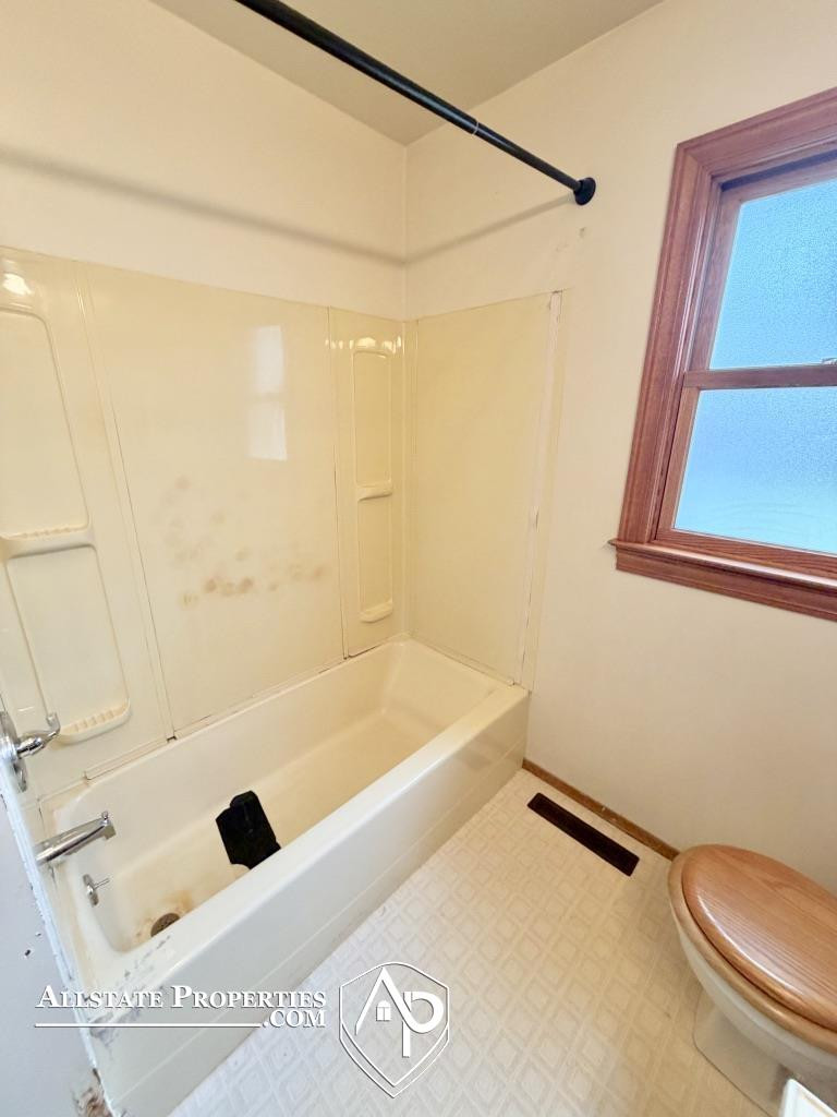4126 N Belsay Road, Flint, MI 48506 — Photo 15