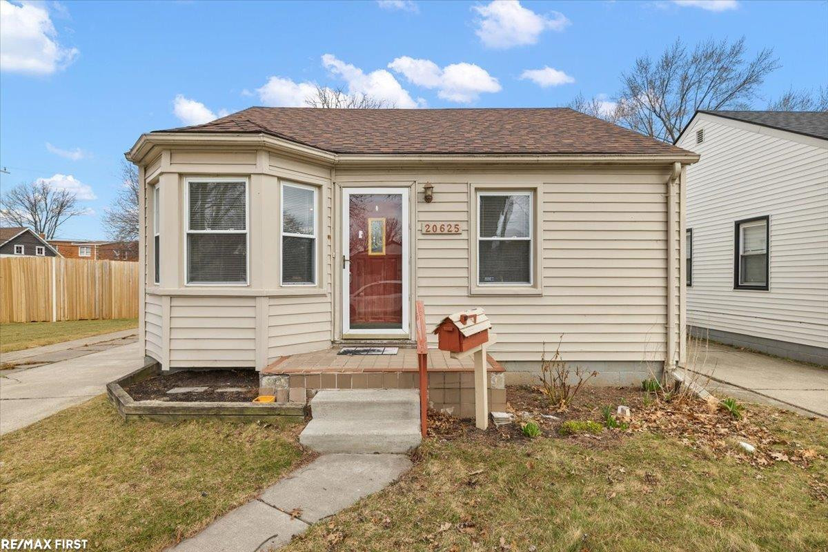 20625 Avalon Street, Saint Clair Shores, MI 48080 — front exterior