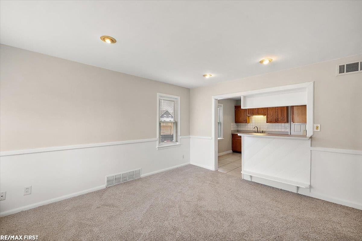 20625 Avalon Street, Saint Clair Shores, MI 48080 — Photo 6