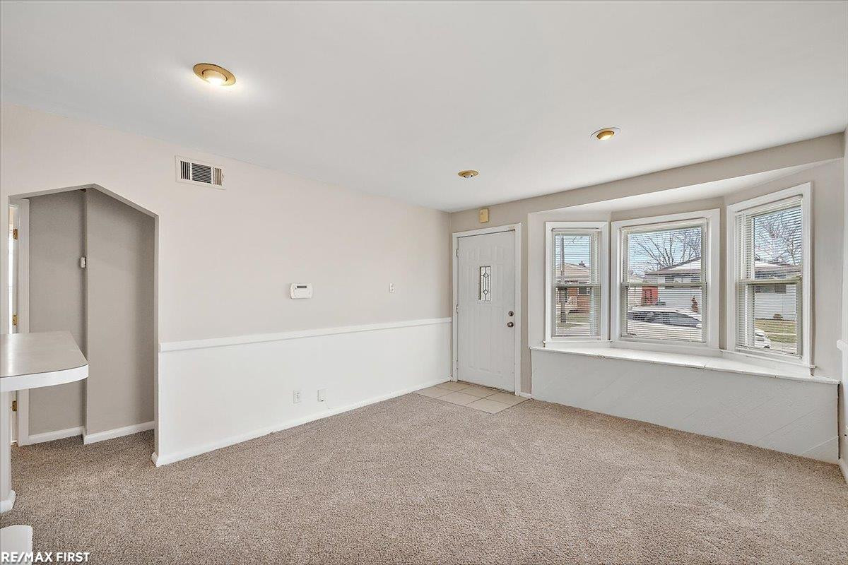 20625 Avalon Street, Saint Clair Shores, MI 48080 — Photo 7