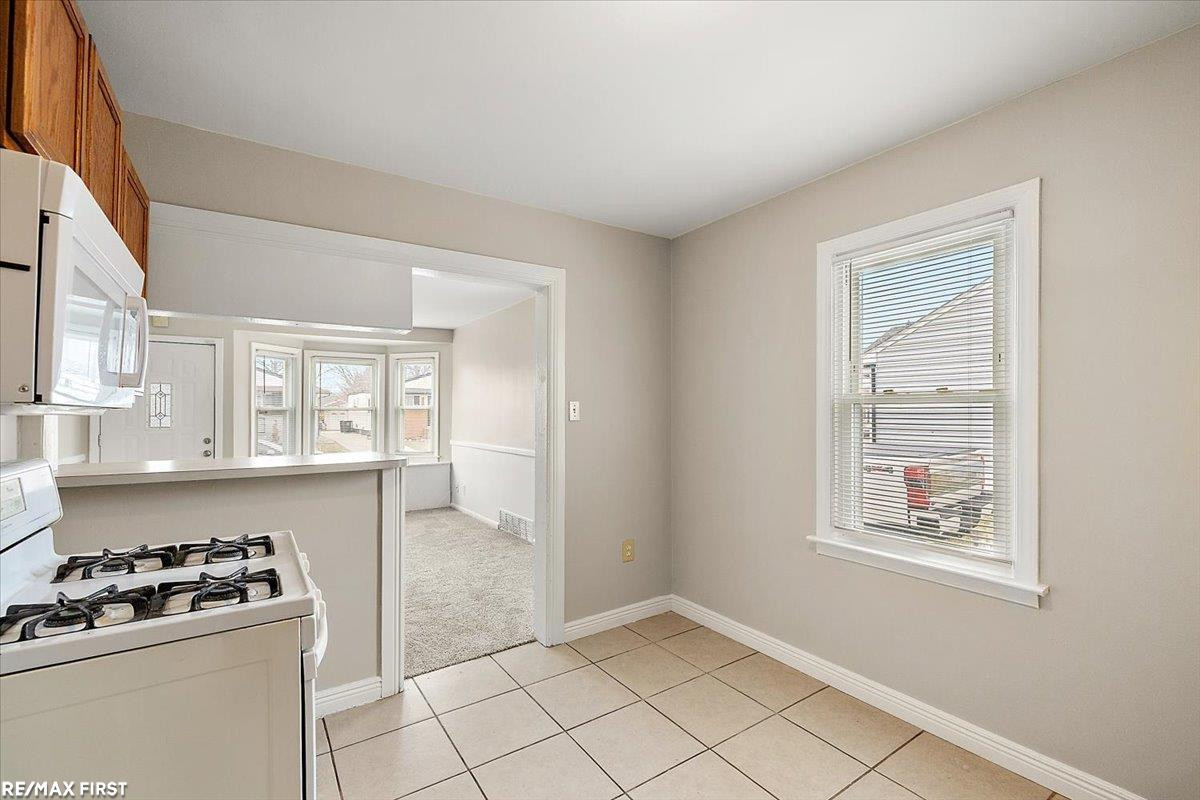 20625 Avalon Street, Saint Clair Shores, MI 48080 — Photo 14