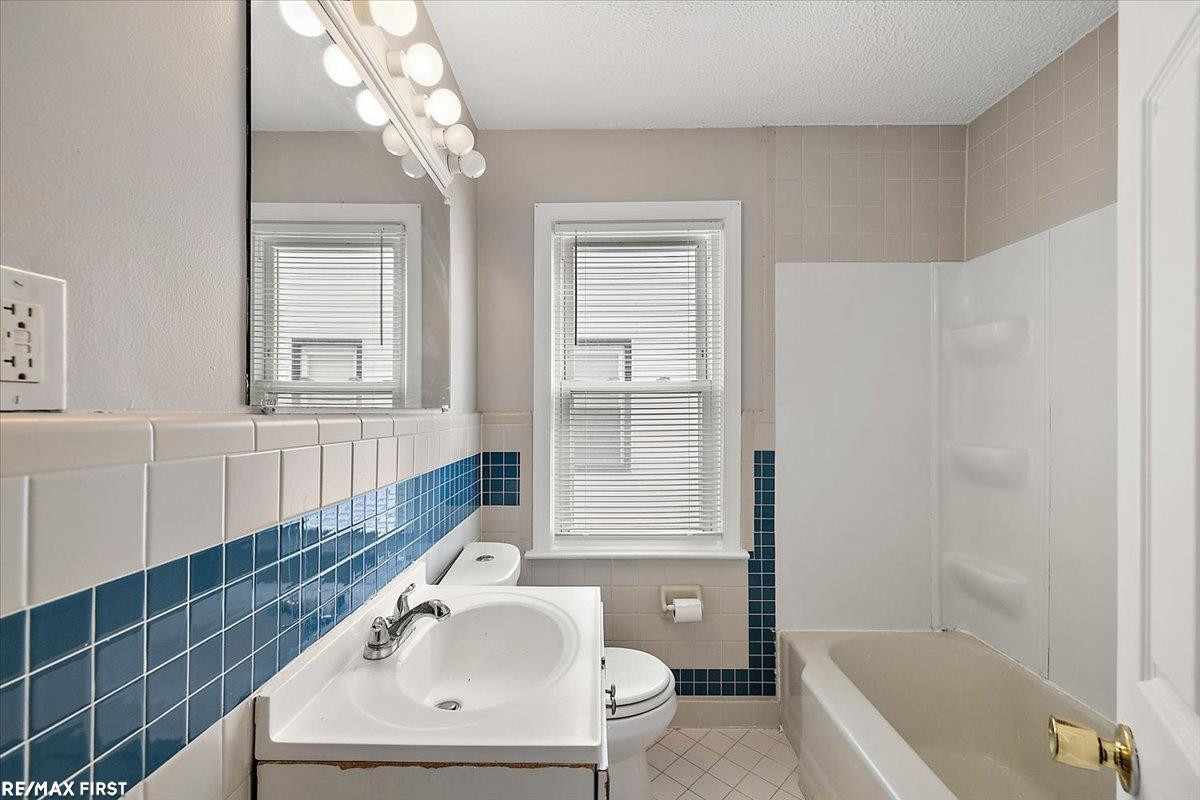 20625 Avalon Street, Saint Clair Shores, MI 48080 — Photo 19