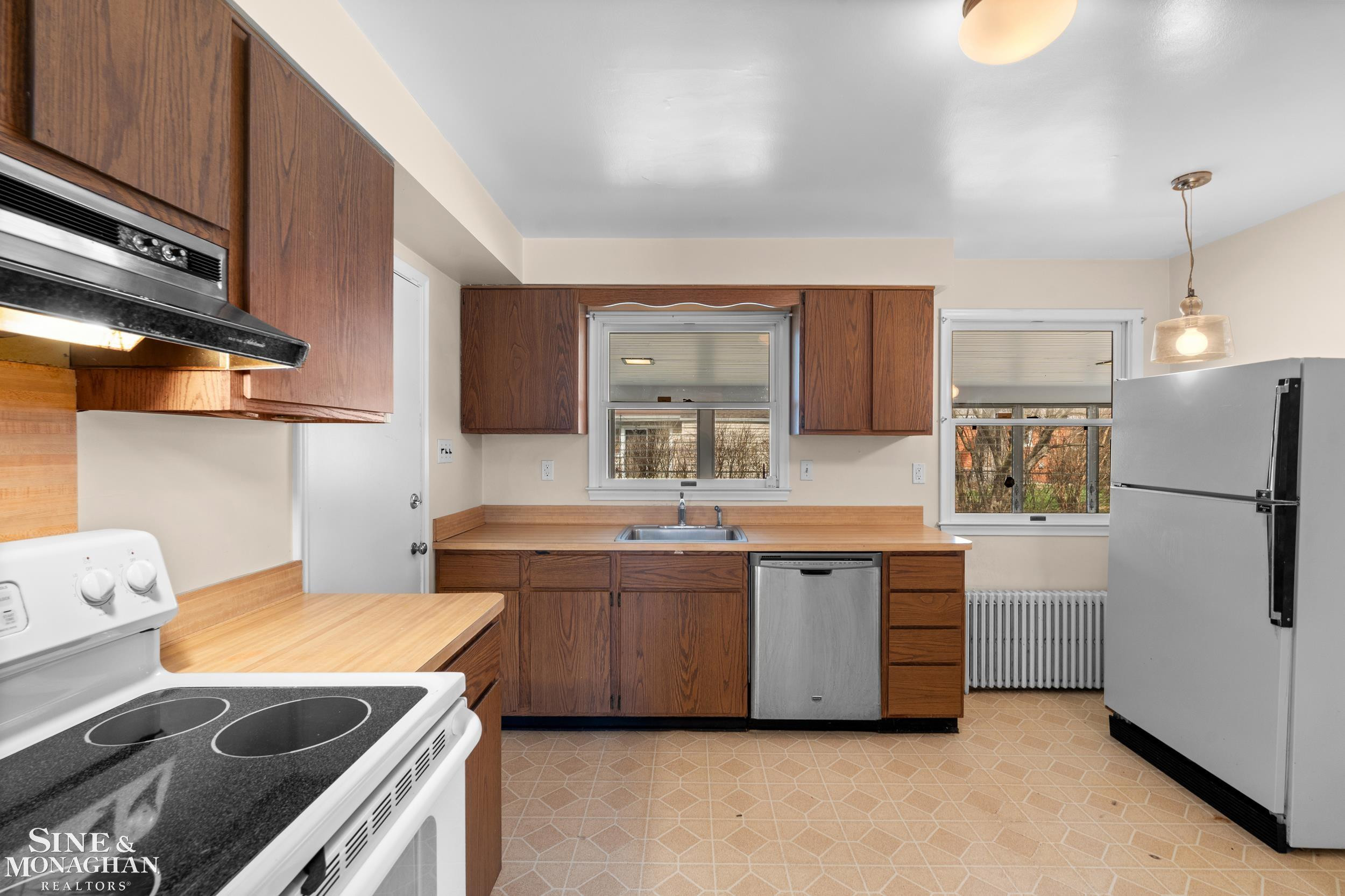 16240 Amherst Avenue, Beverly Hills, MI 48025 — Photo 3