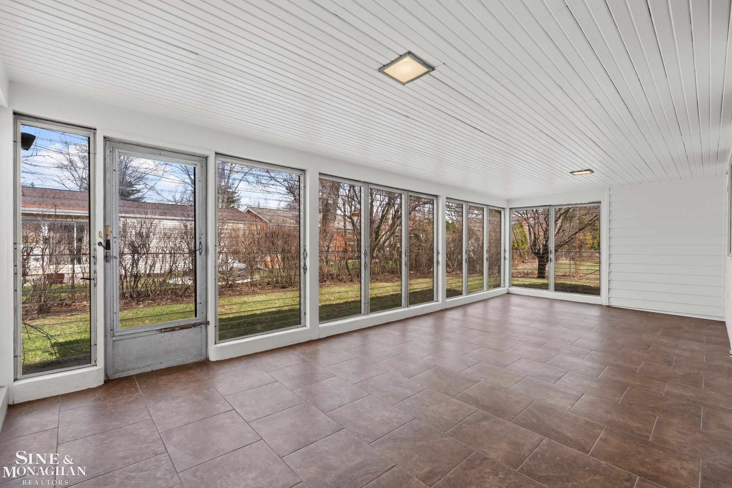 16240 Amherst Avenue, Beverly Hills, MI 48025 — Photo 5