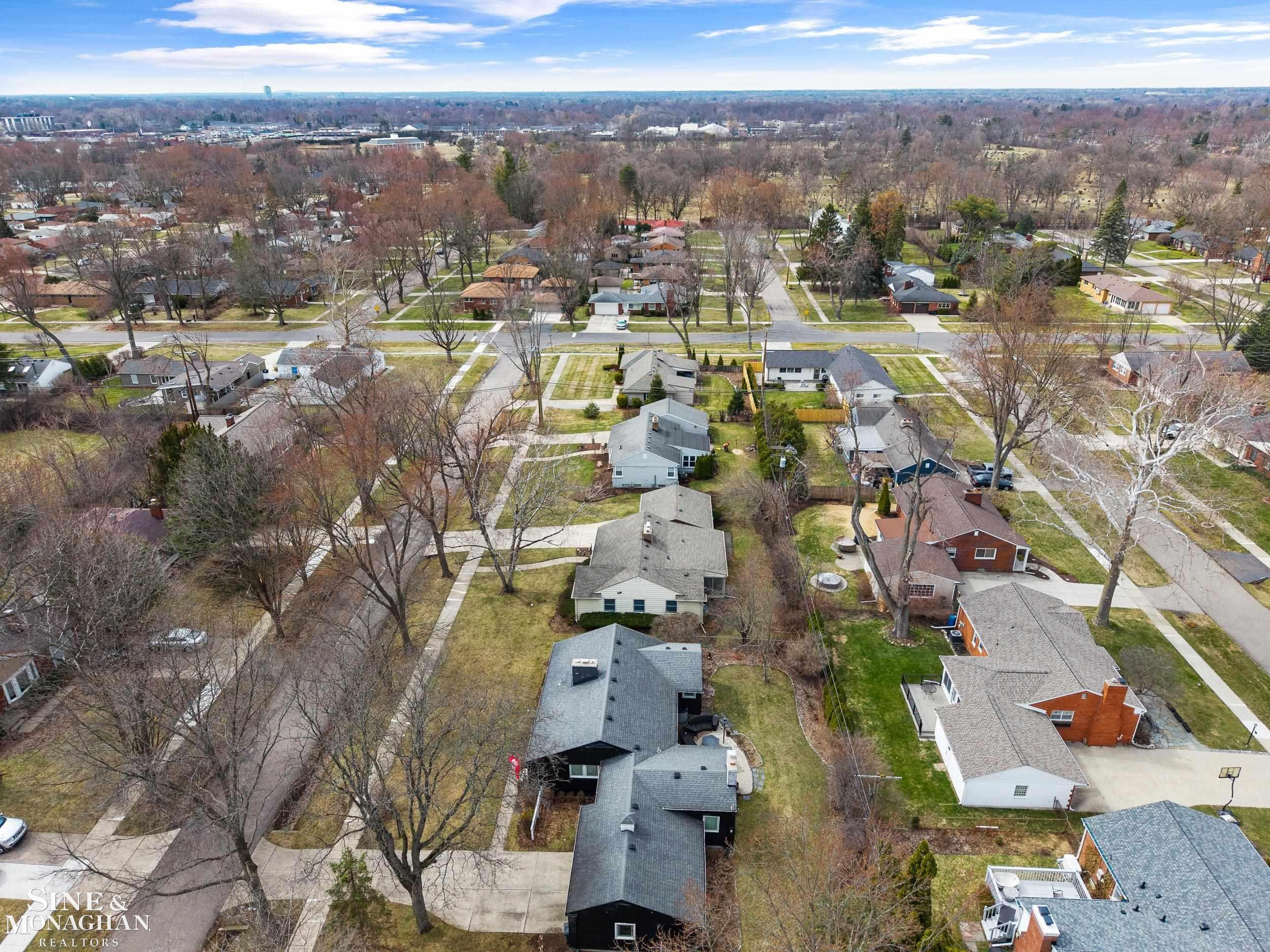 16240 Amherst Avenue, Beverly Hills, MI 48025 — Photo 17