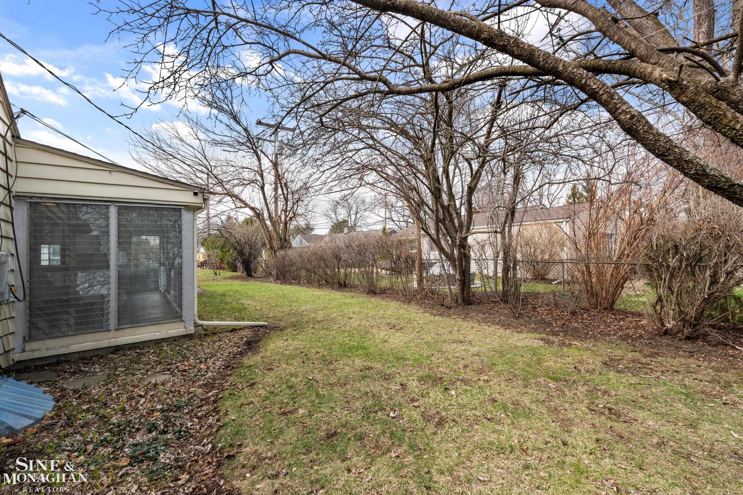 16240 Amherst Avenue, Beverly Hills, MI 48025 — Photo 39