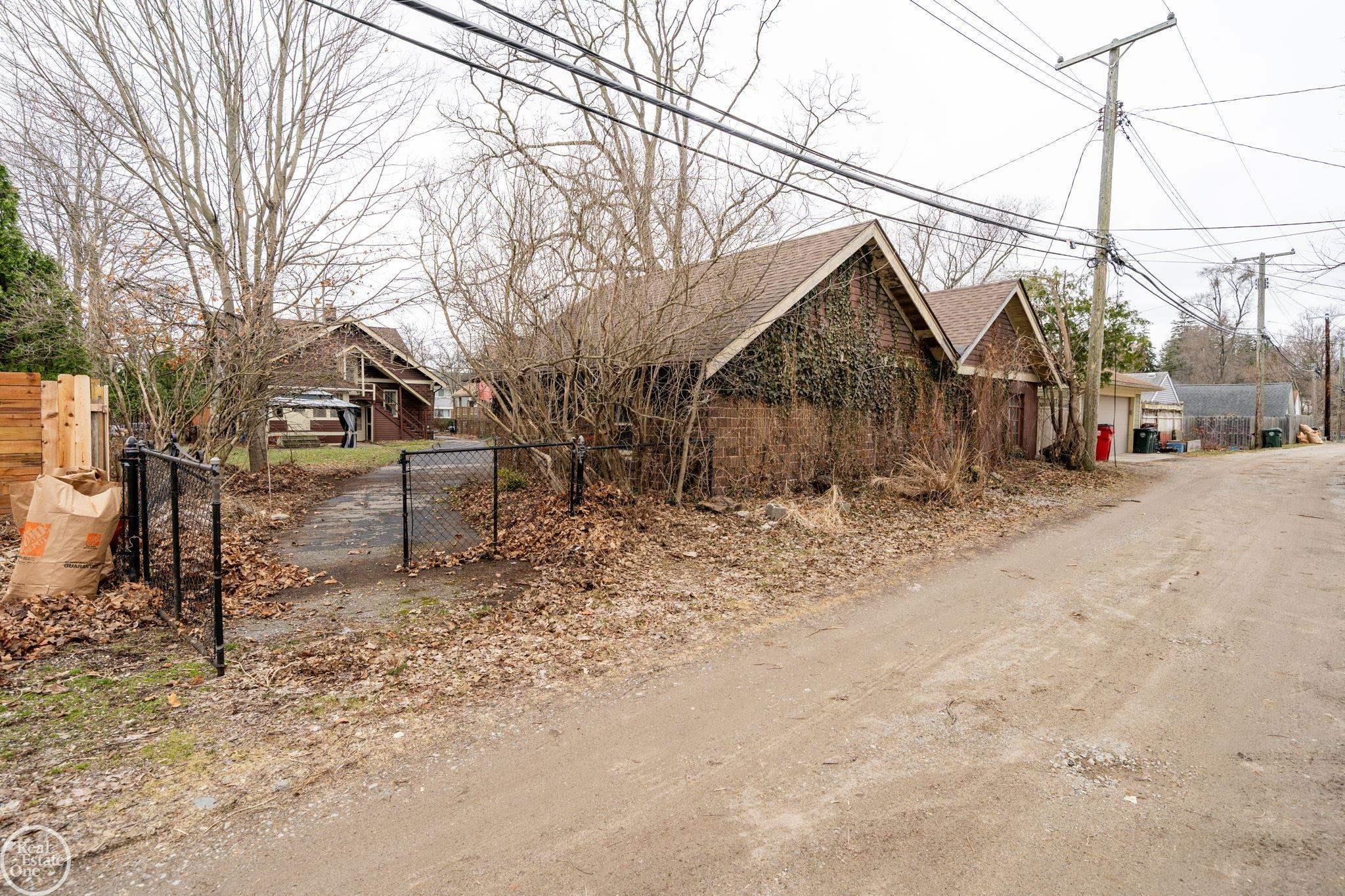420 W 2nd Street, Rochester, MI 48307 — Photo 8