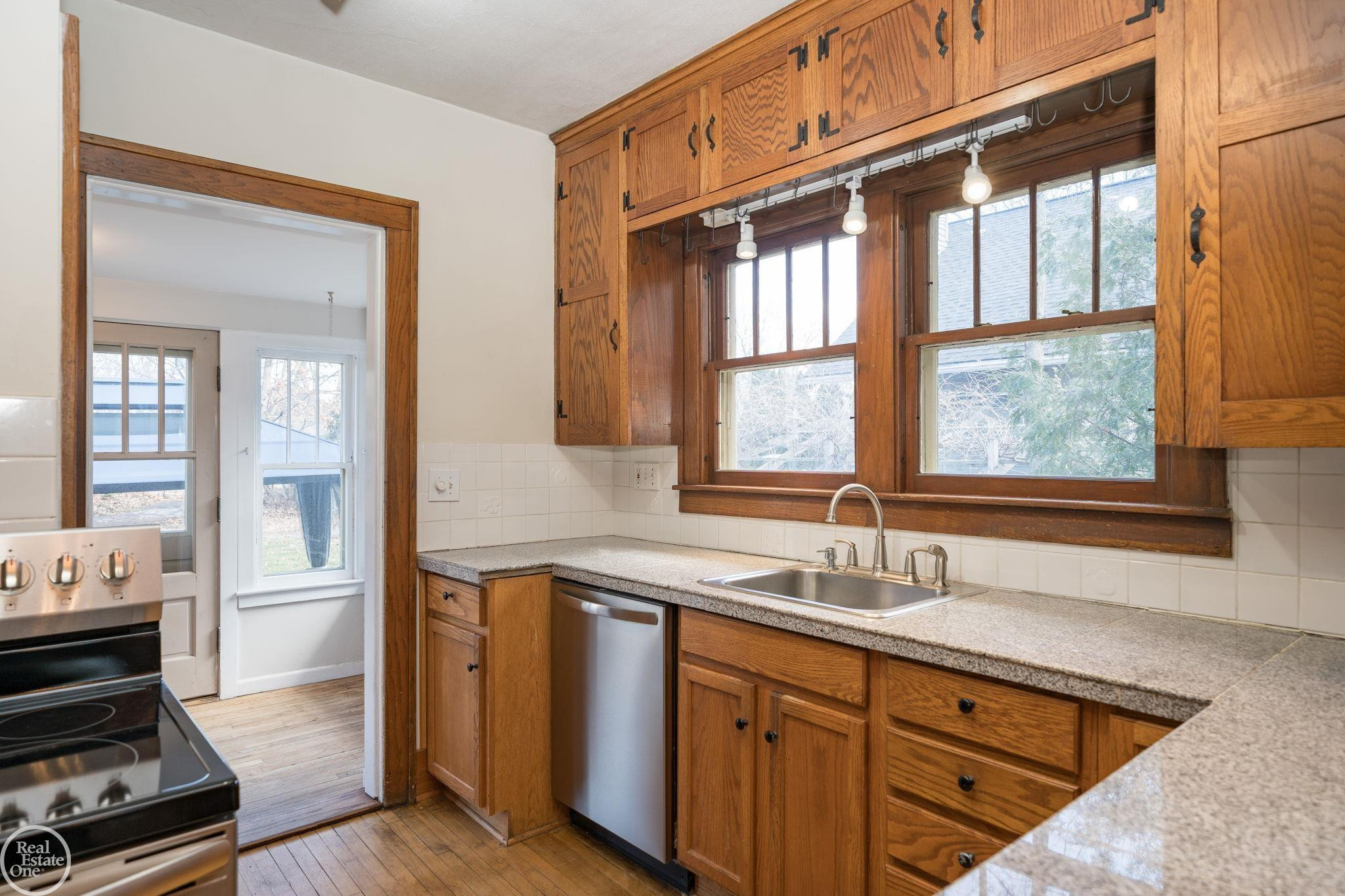 420 W 2nd Street, Rochester, MI 48307 — Photo 19