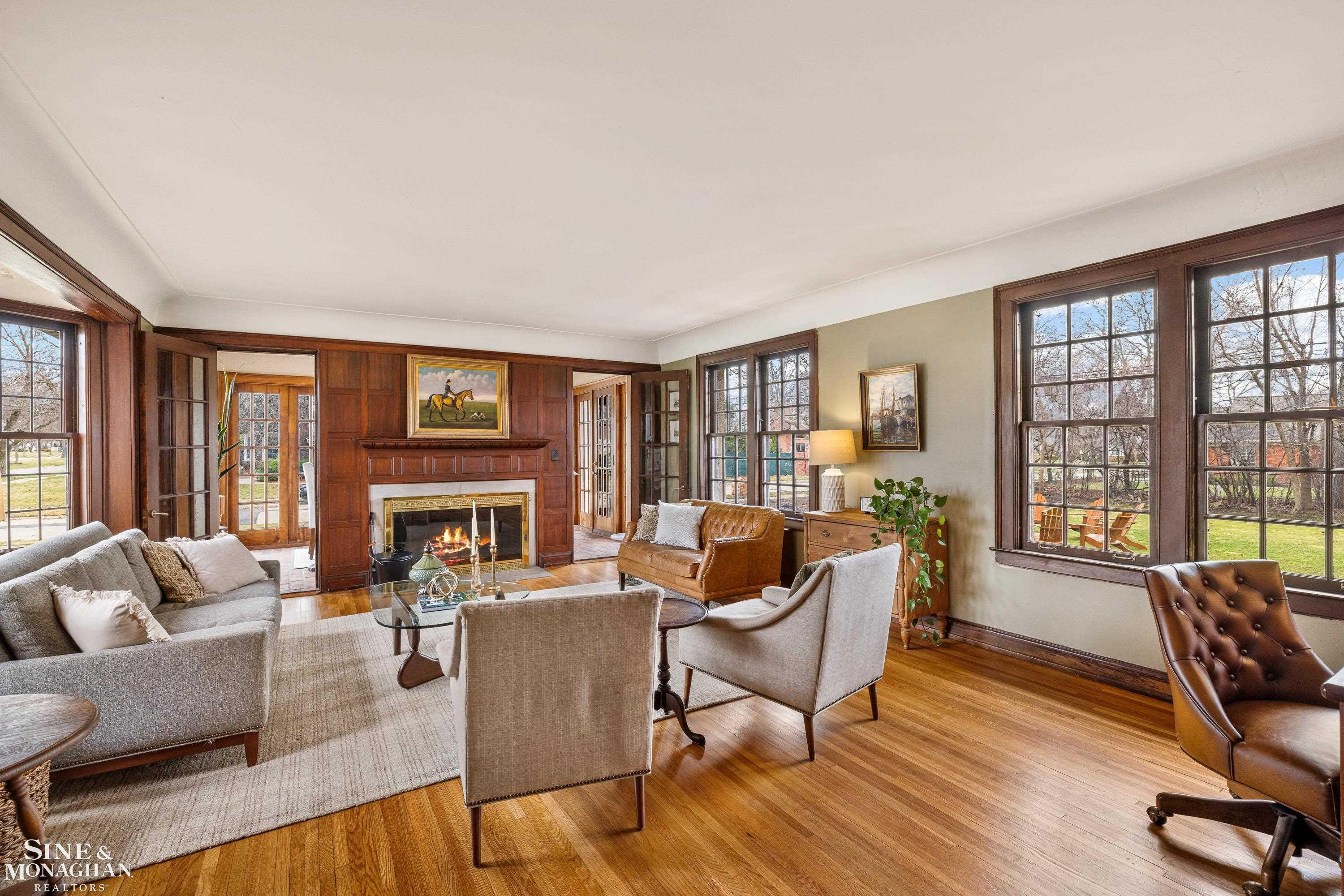 1041 Lochmoor Boulevard, Grosse Pointe Woods, MI 48236 — Photo 10