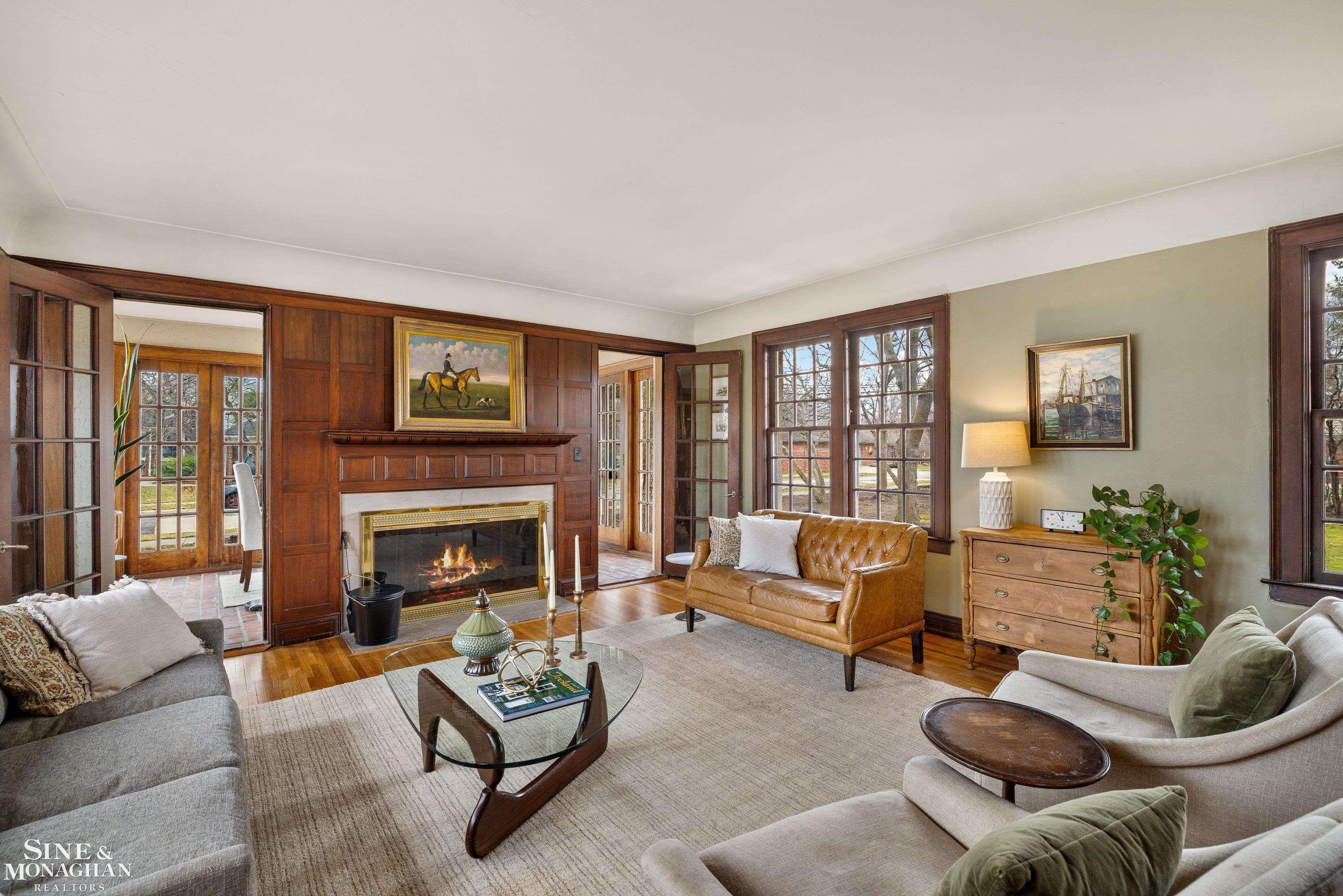 1041 Lochmoor Boulevard, Grosse Pointe Woods, MI 48236 — Photo 11