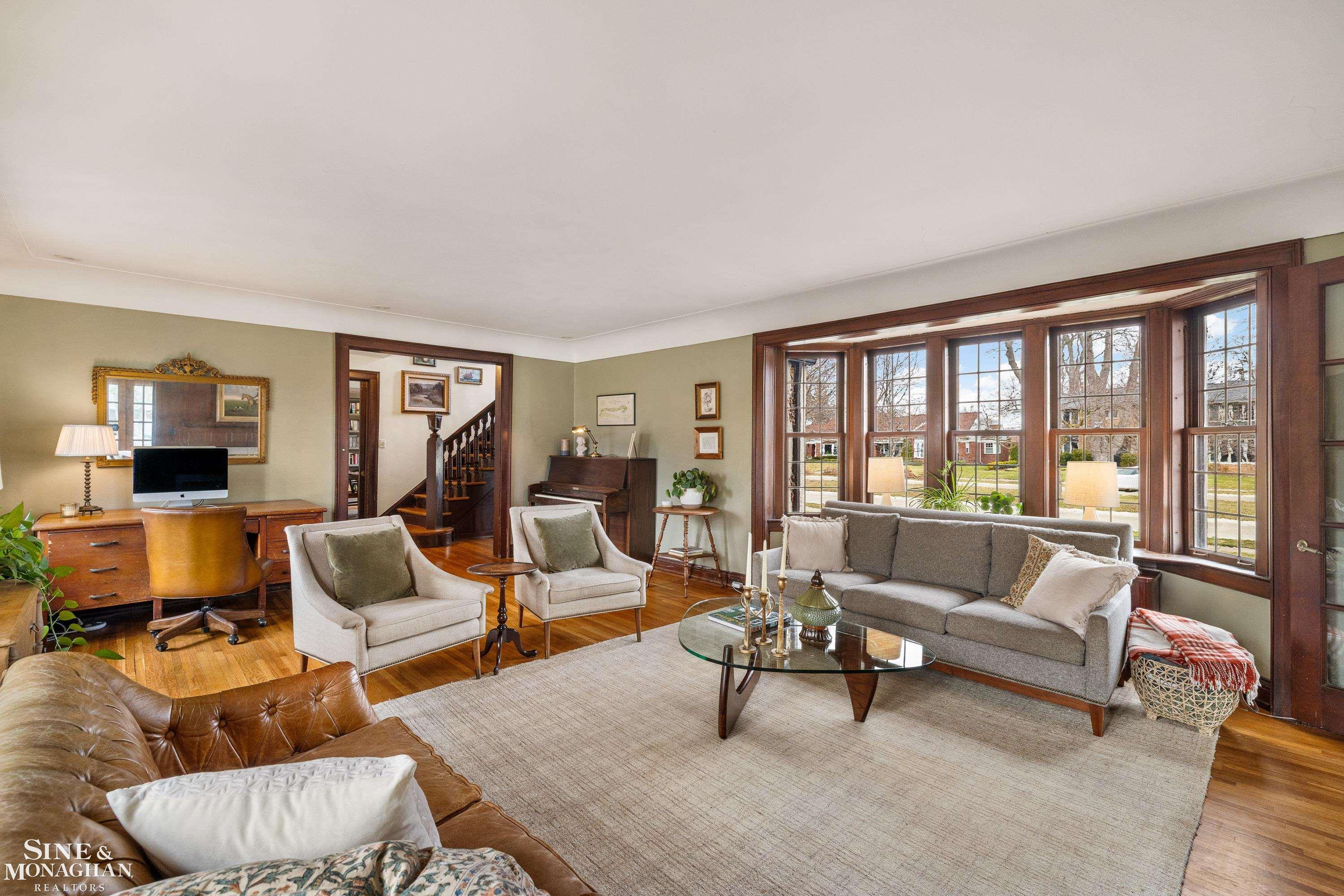 1041 Lochmoor Boulevard, Grosse Pointe Woods, MI 48236 — Photo 13