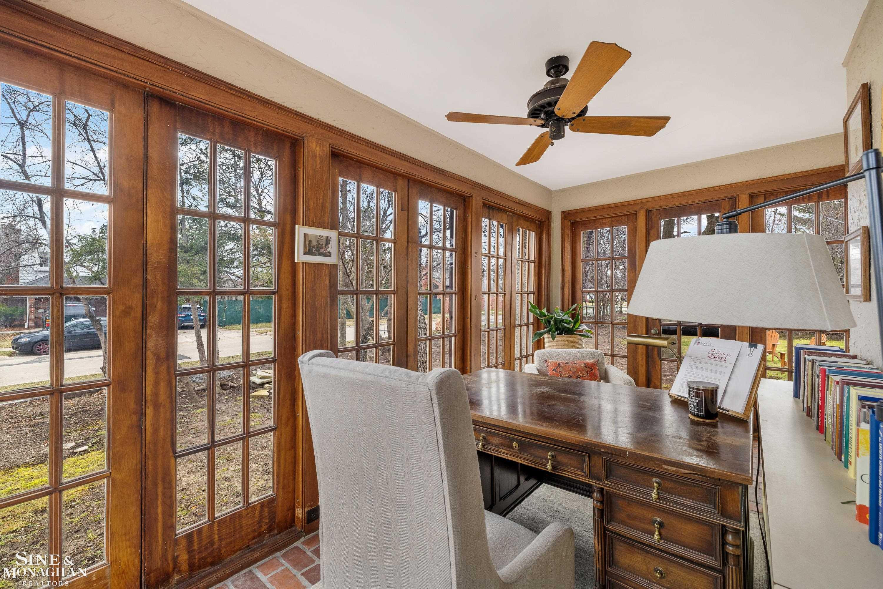 1041 Lochmoor Boulevard, Grosse Pointe Woods, MI 48236 — Photo 14