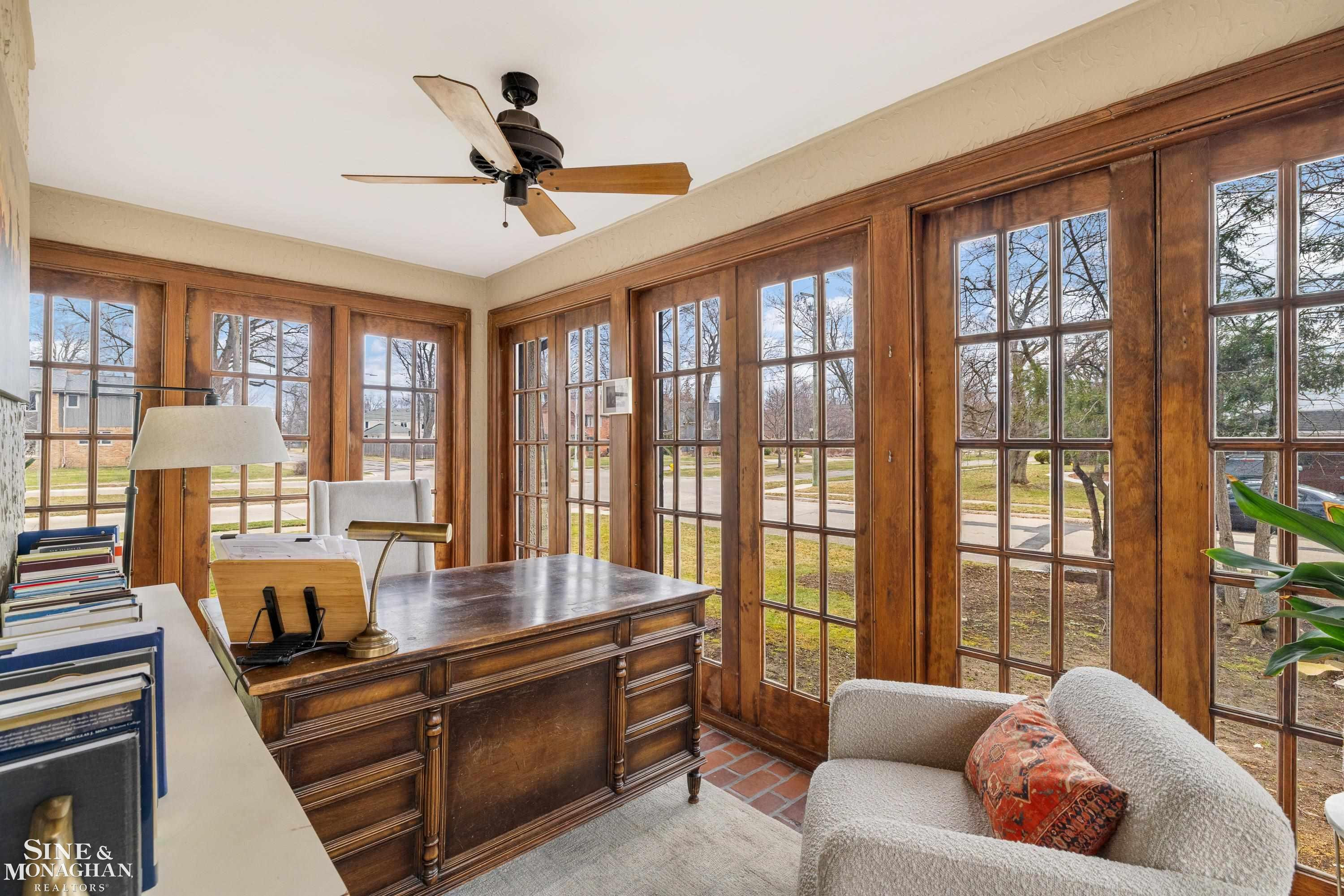 1041 Lochmoor Boulevard, Grosse Pointe Woods, MI 48236 — Photo 17