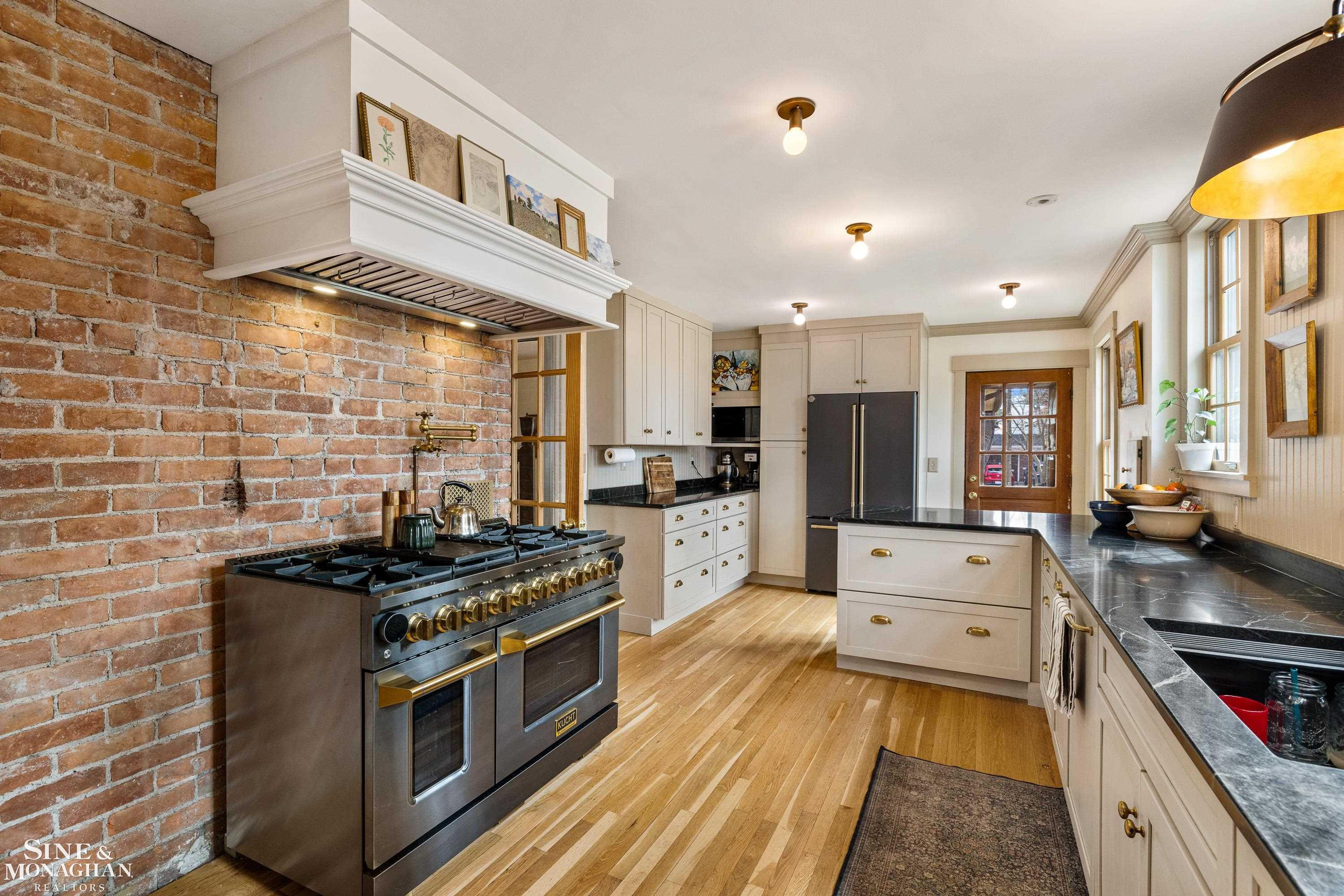 1041 Lochmoor Boulevard, Grosse Pointe Woods, MI 48236 — Photo 26