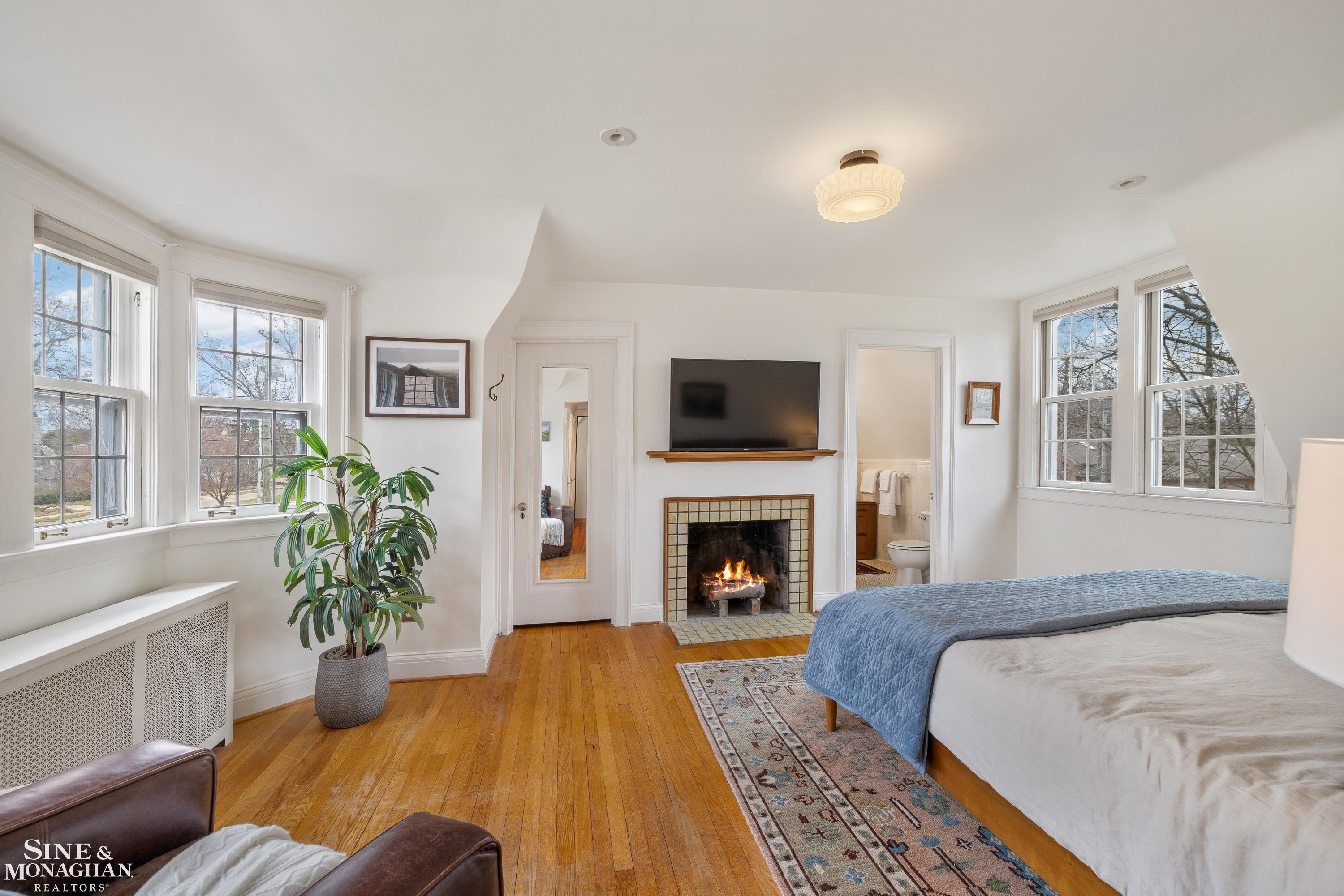 1041 Lochmoor Boulevard, Grosse Pointe Woods, MI 48236 — Photo 39