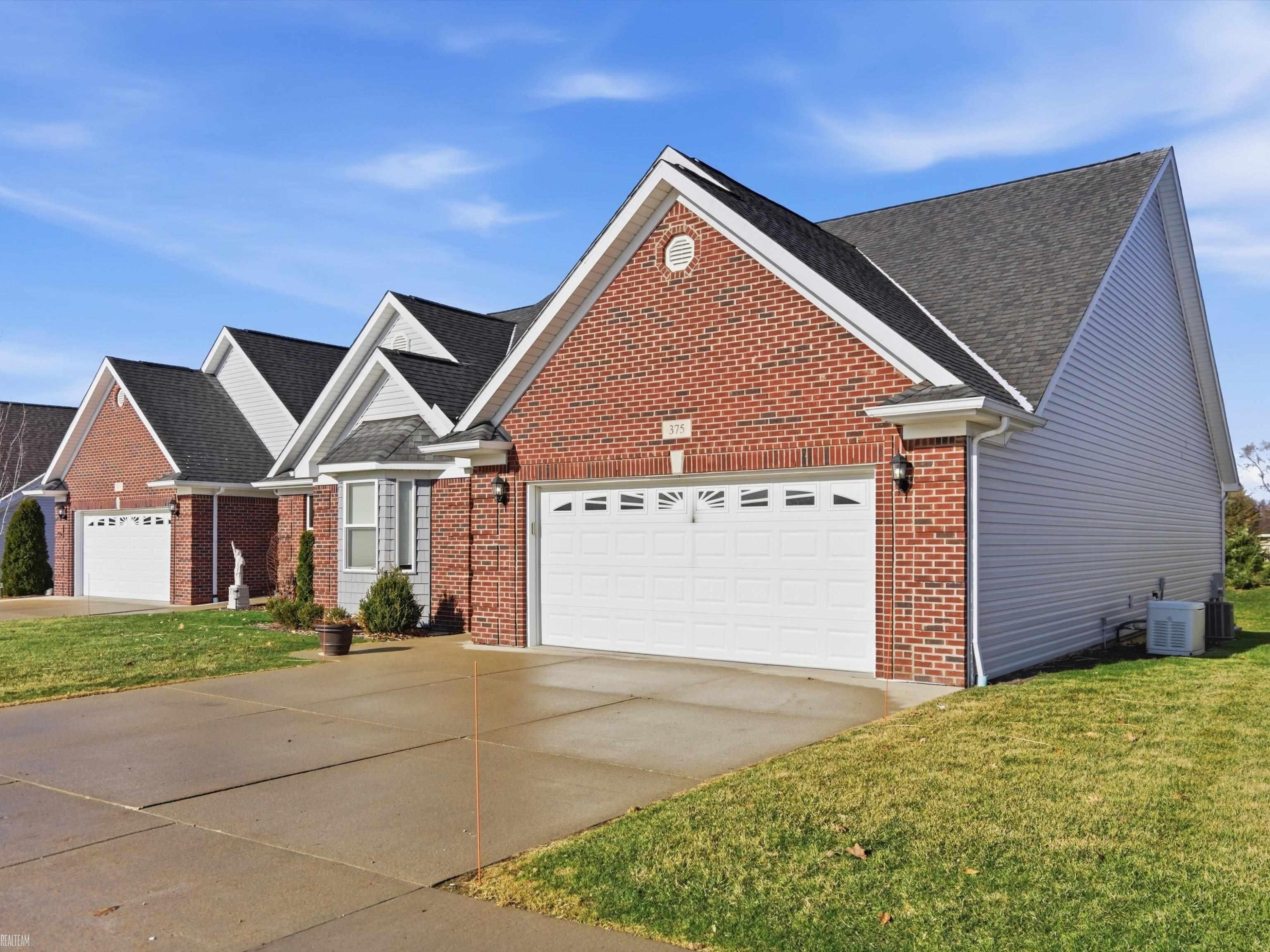 375 Devonshire Drive, Lapeer, MI 48446 — Photo 2