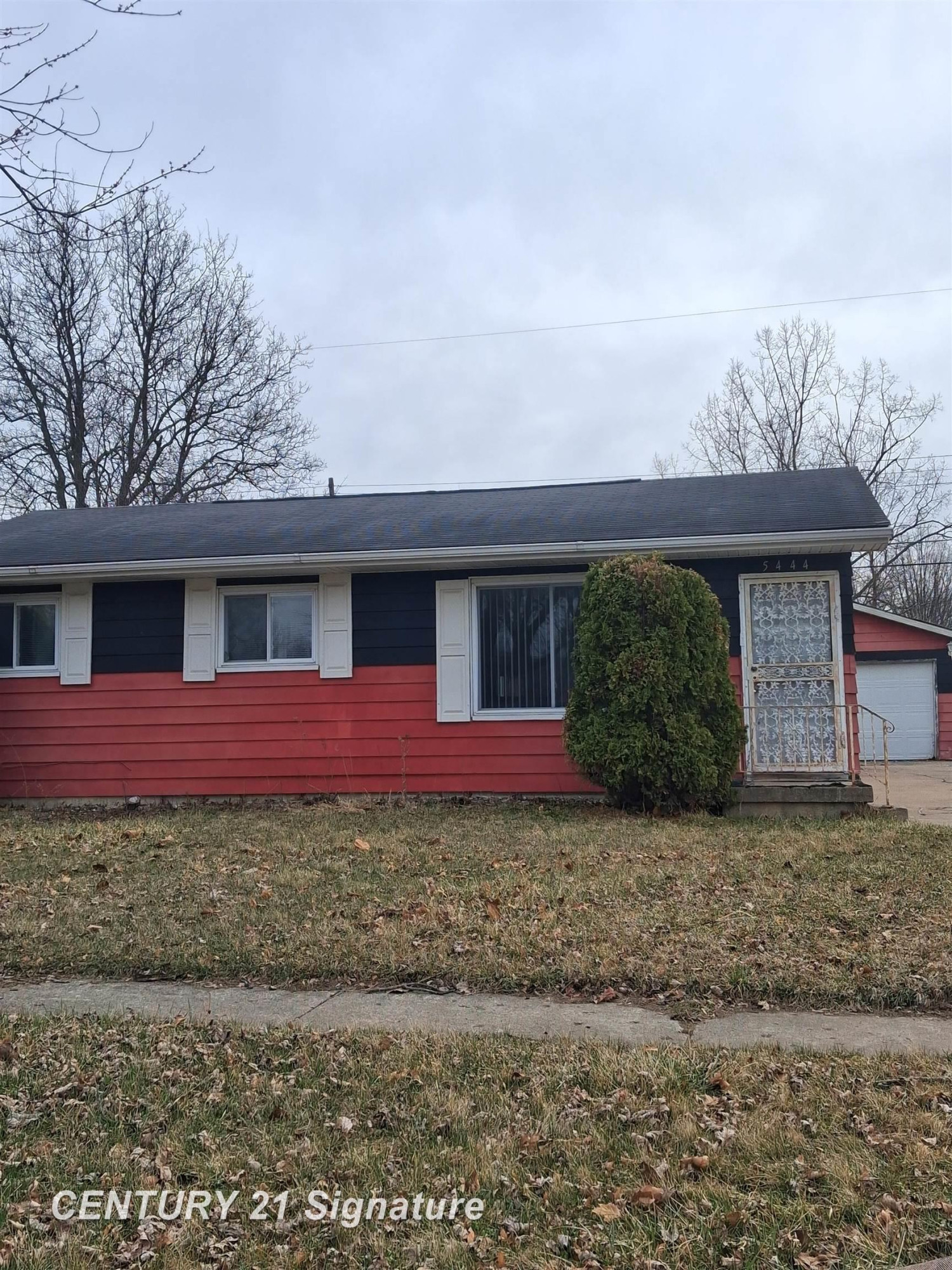 5444 Mendel Berger Drive, Flint, MI 48505 — Photo 2