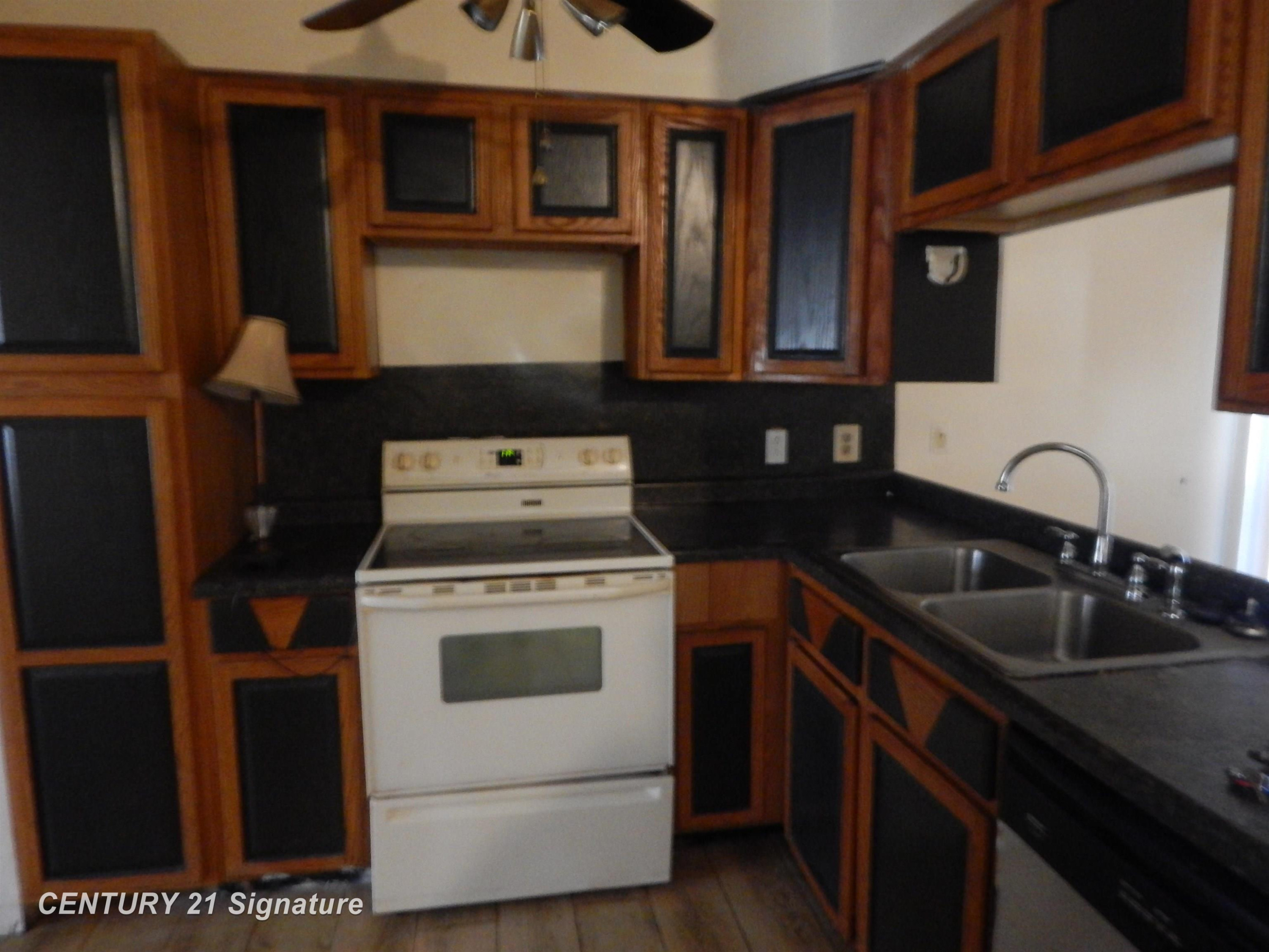 5444 Mendel Berger Drive, Flint, MI 48505 — Photo 4