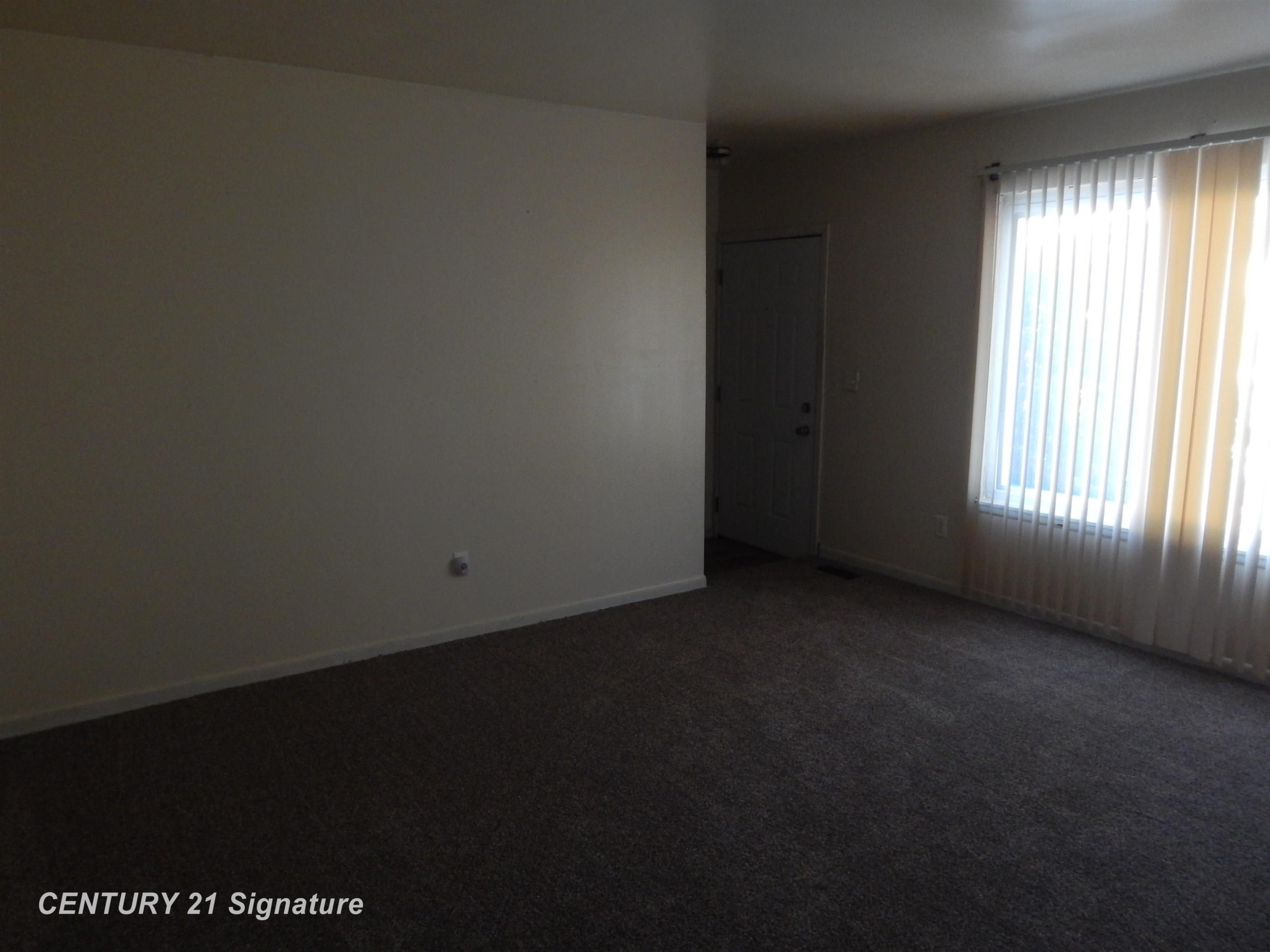 5444 Mendel Berger Drive, Flint, MI 48505 — Photo 10