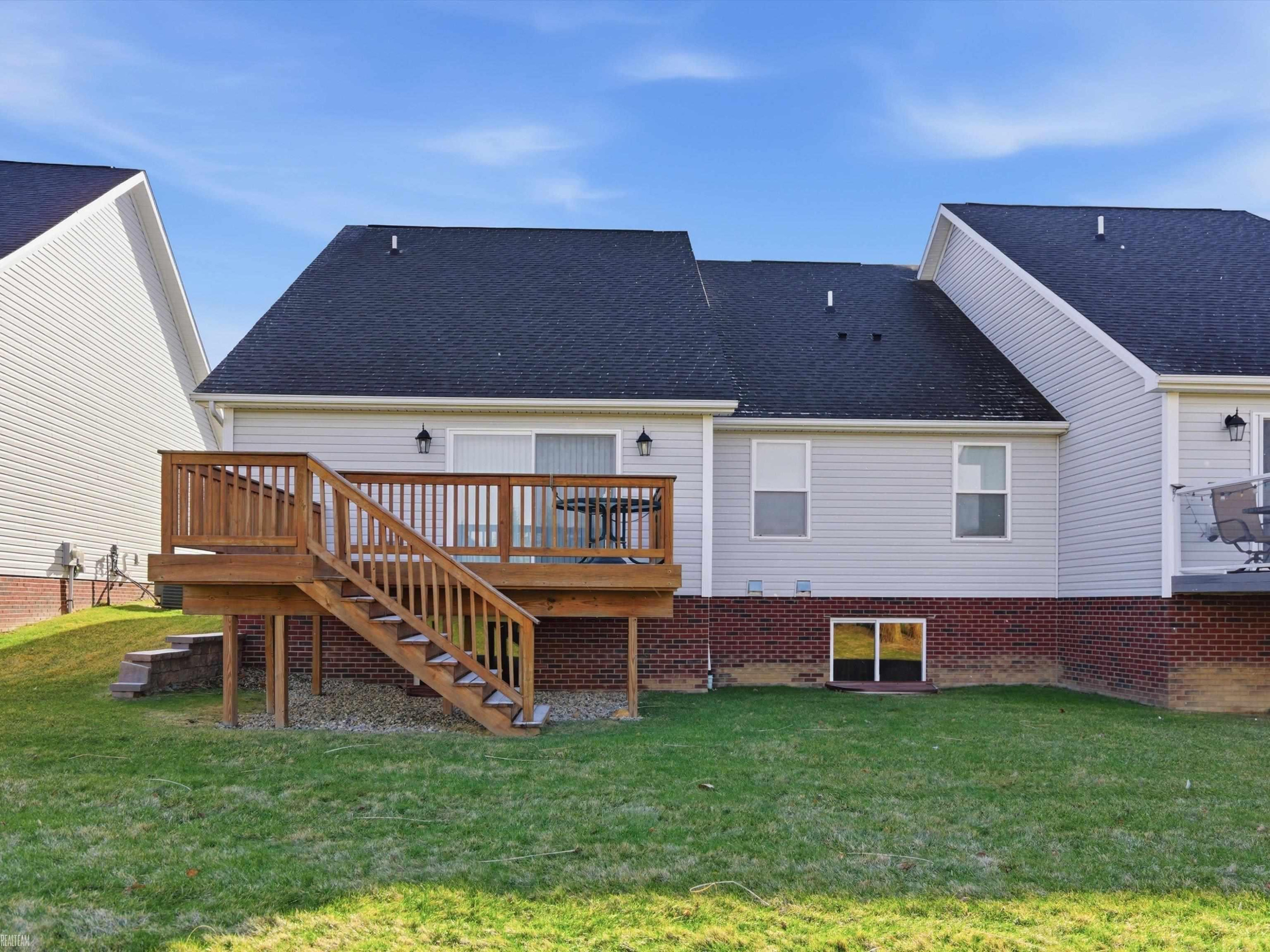 375 Devonshire Drive, Lapeer, MI 48446 — Photo 30