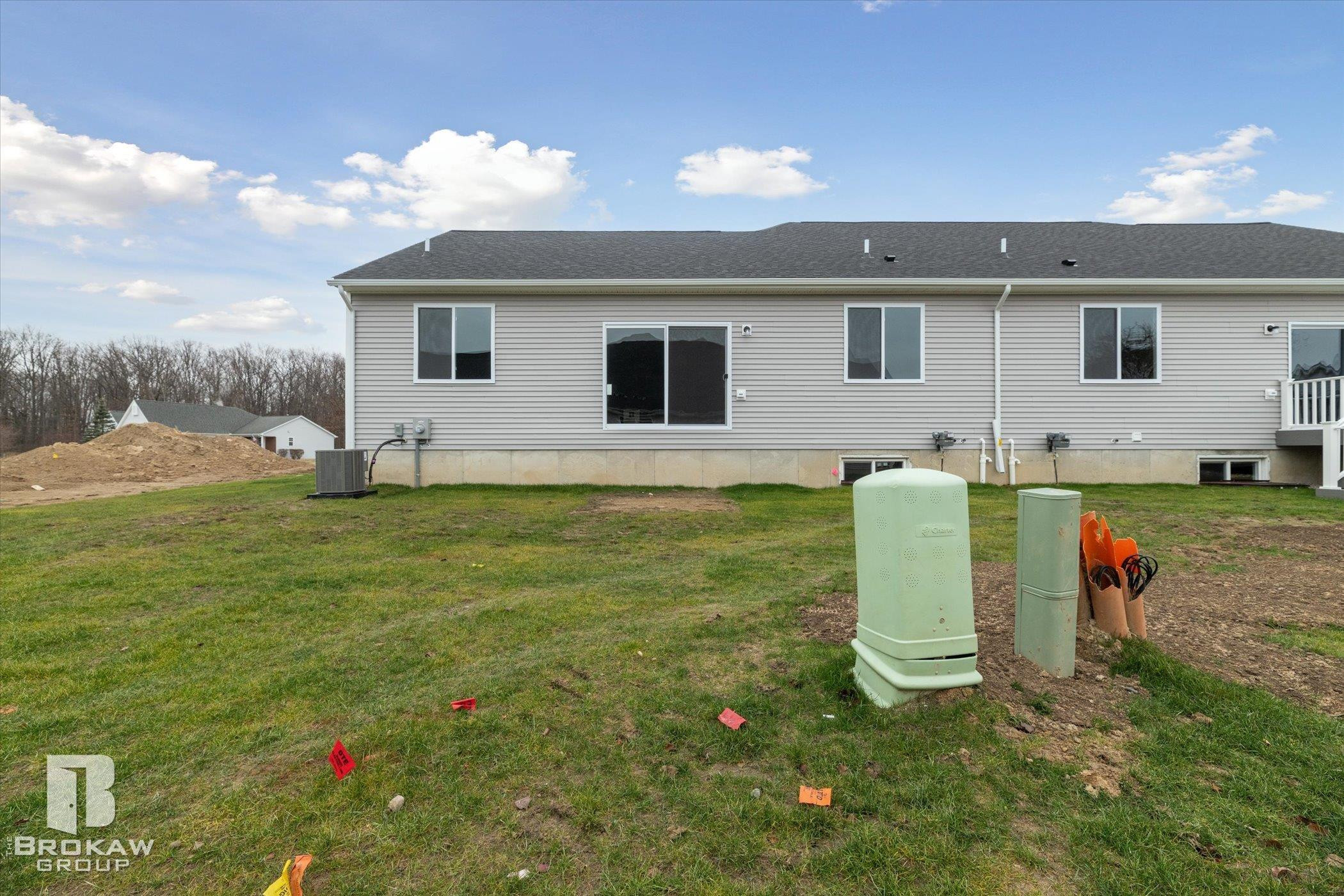 1437 Luxington Drive, Lapeer, MI 48446 — Photo 39