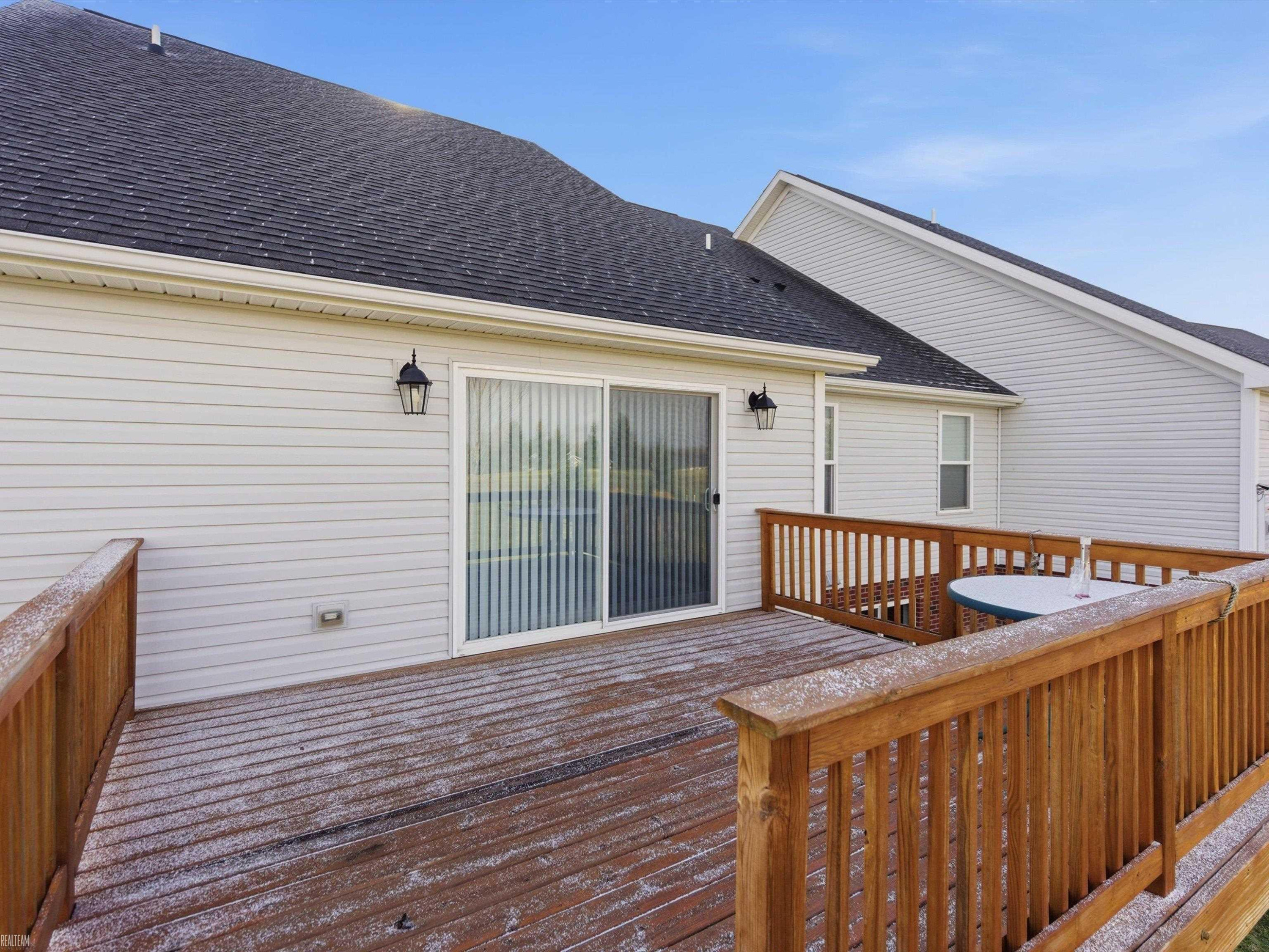 375 Devonshire Drive, Lapeer, MI 48446 — Photo 32