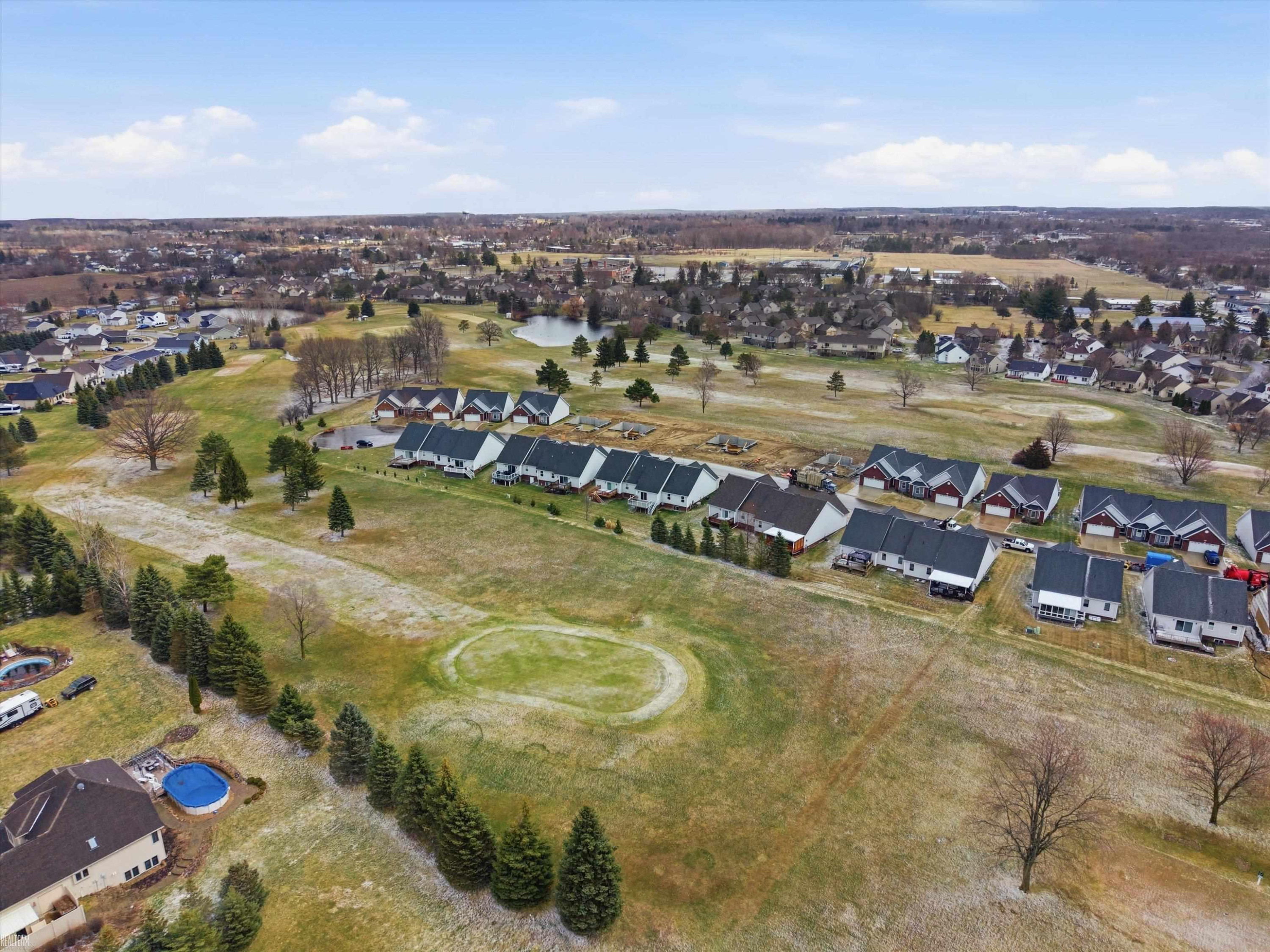 375 Devonshire Drive, Lapeer, MI 48446 — Photo 38