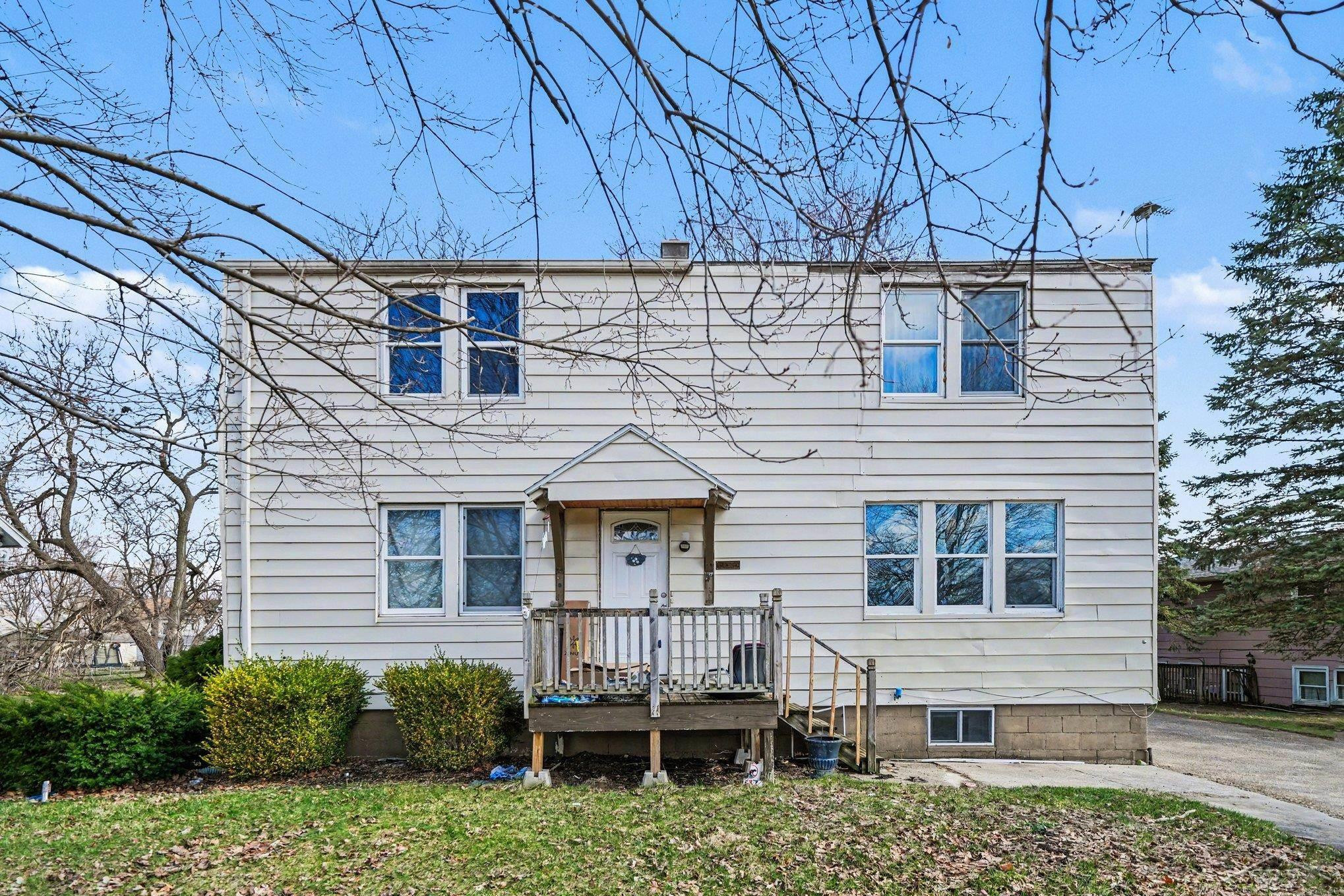 123 S Cayuga Street, Buchanan, MI 49107 — front exterior
