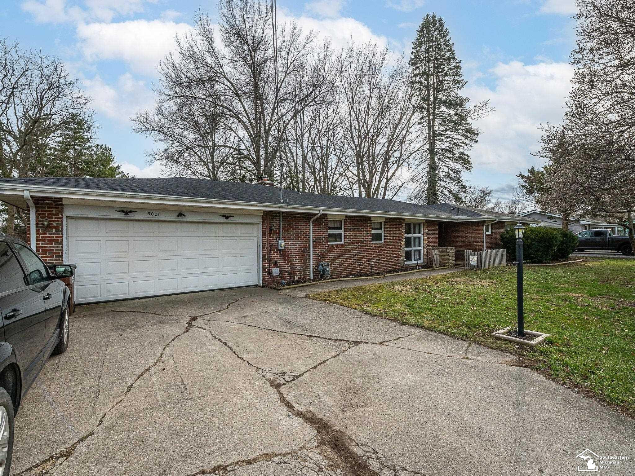 3001 Yargerville Road, La Salle, MI — front exterior