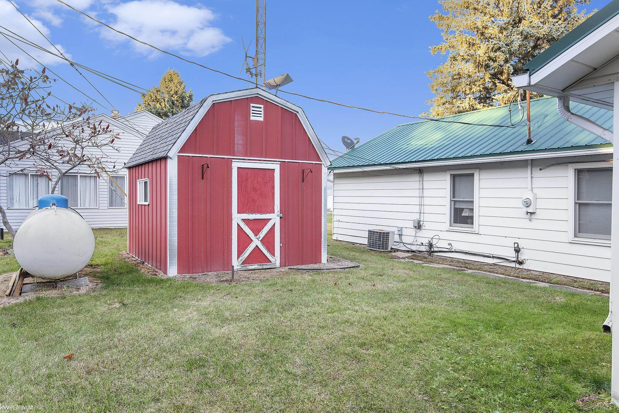 3453 Shoreview Drive, Deckerville, MI 48427 — Photo 16