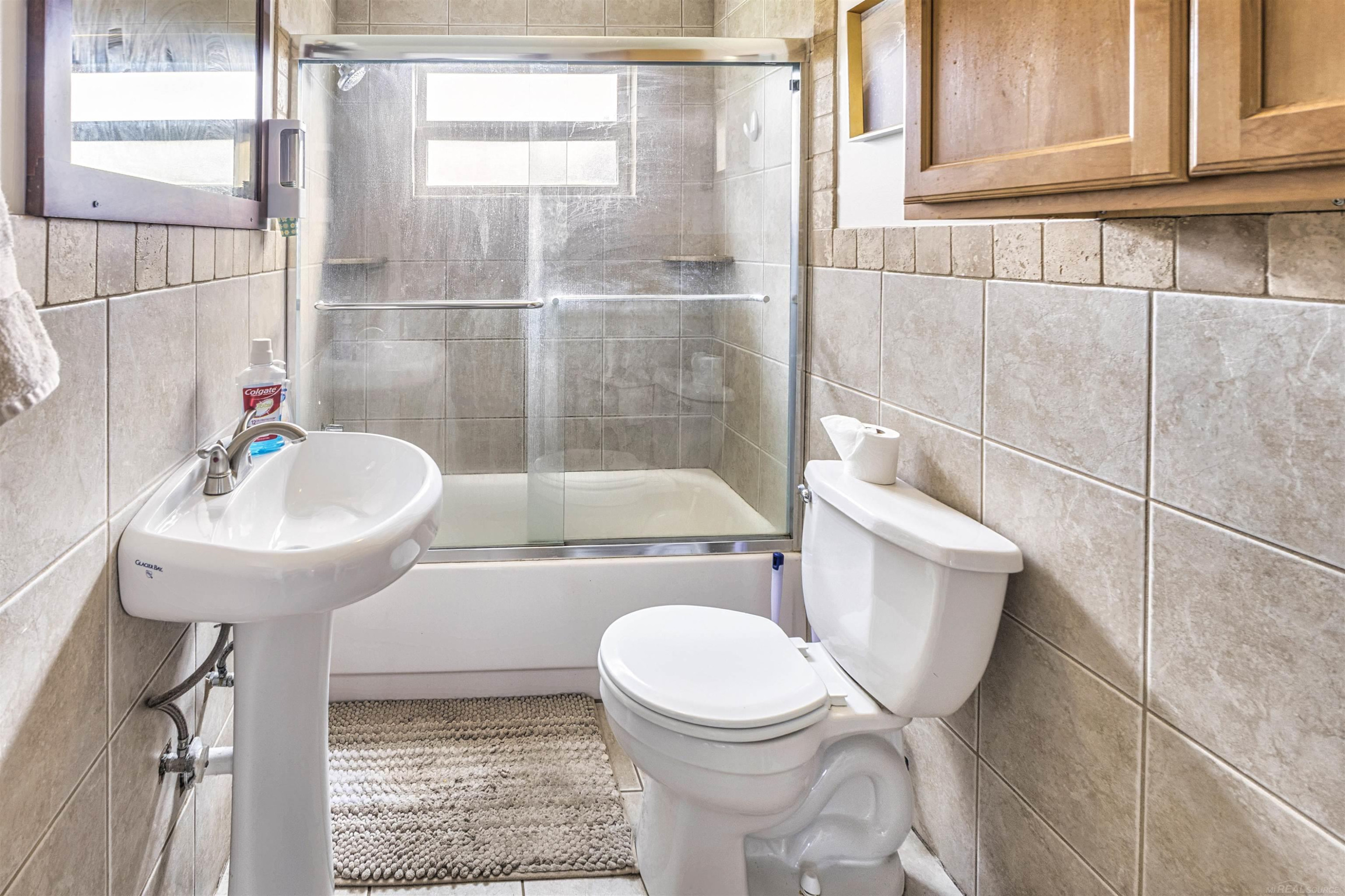 13508 W. Shore Drive Drive, Houghton Lake, MI 48629 — Photo 14